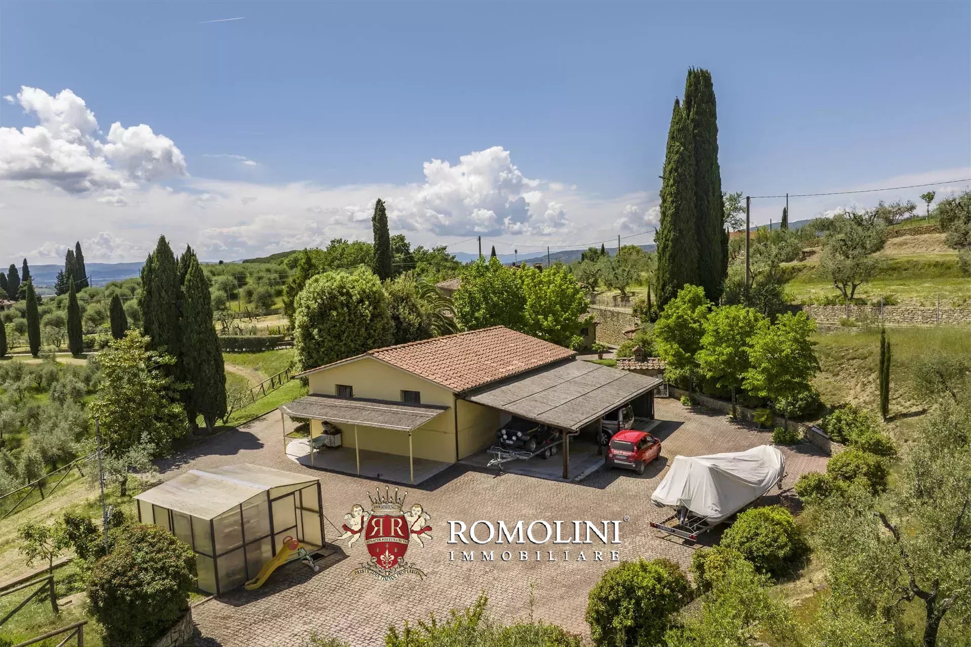 5 Bedroom Villa/Townhouse's Image 22
