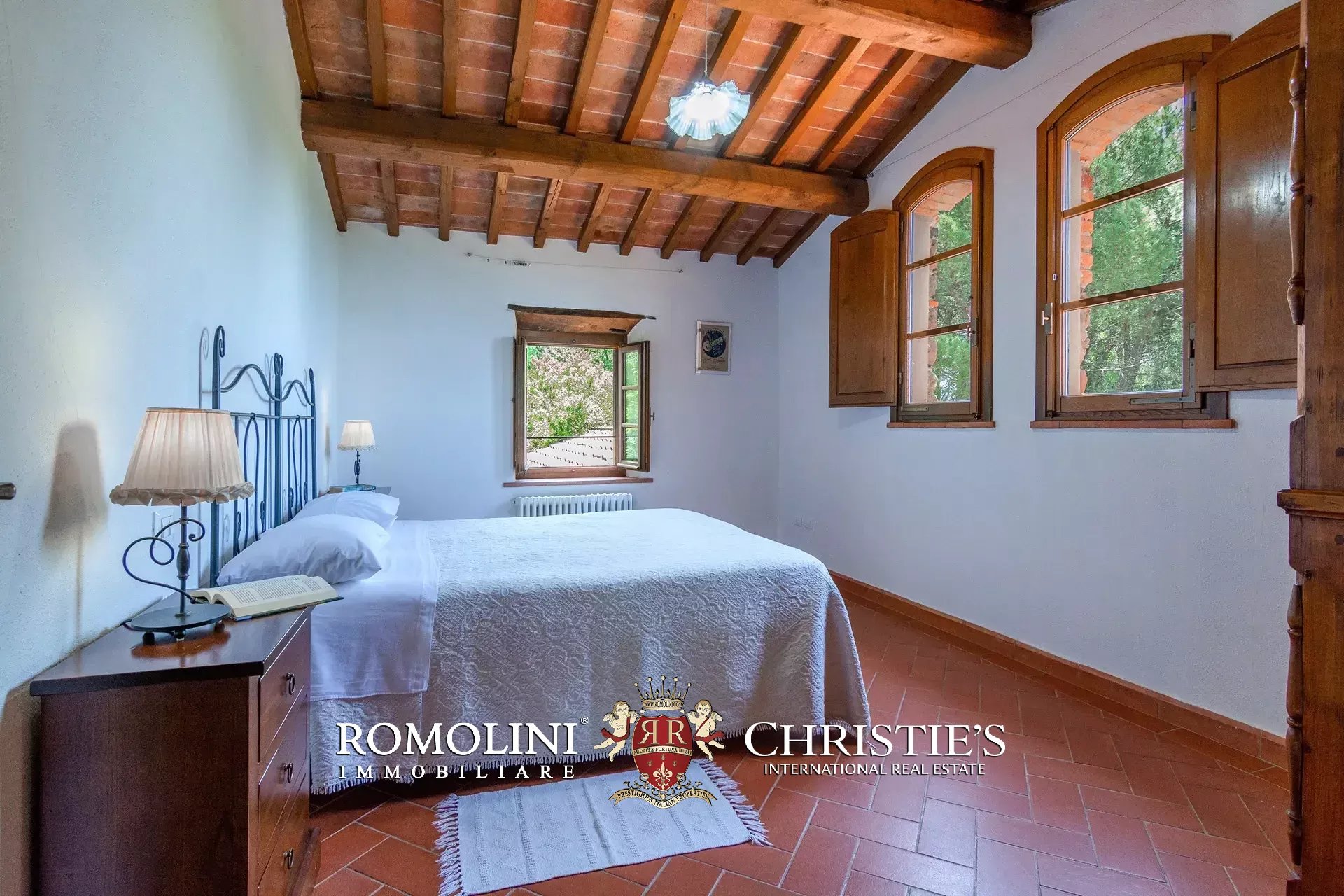 8 Bedroom Villa/Townhouse's Image 47