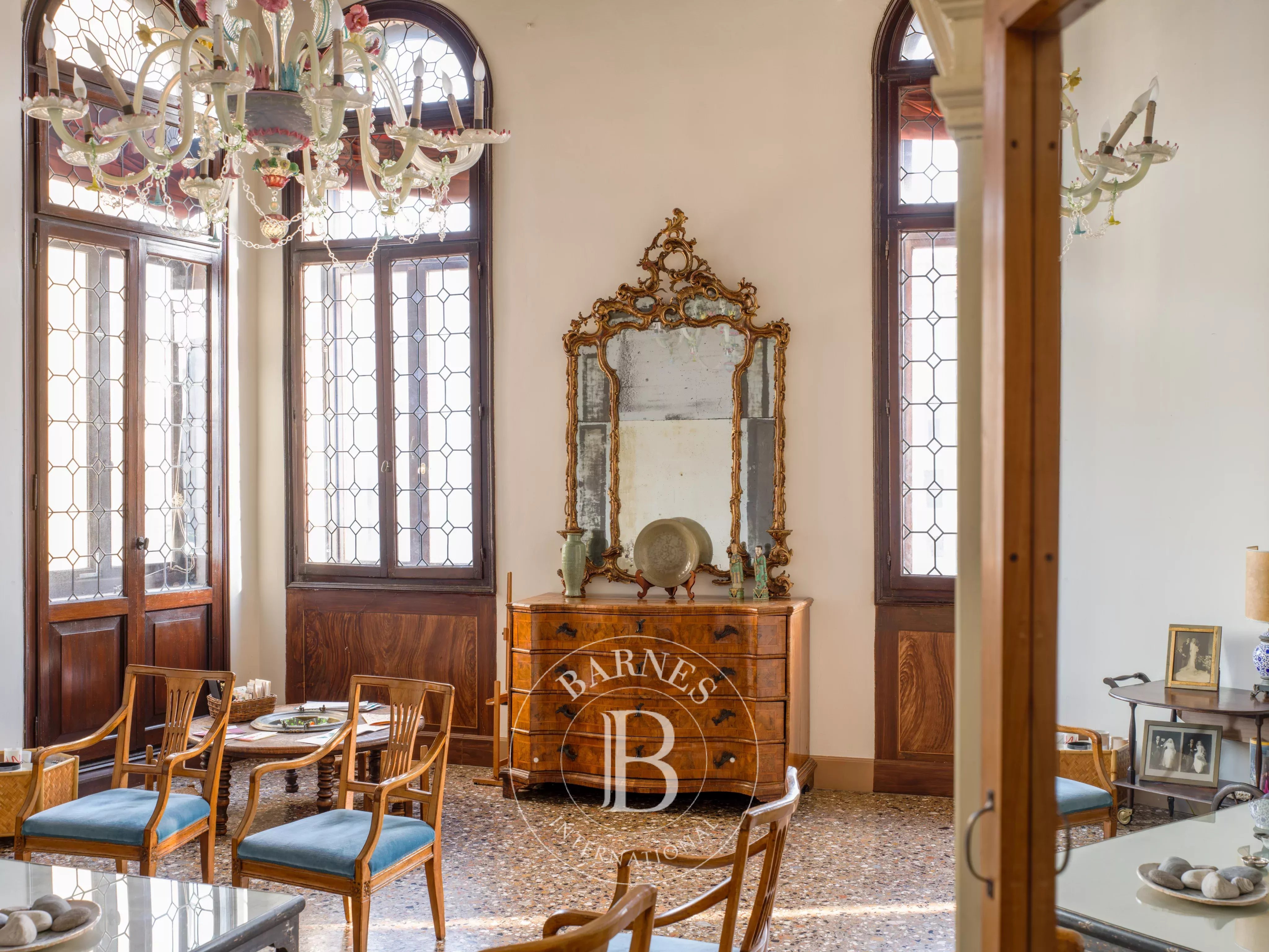 Venezia San Polo: prestigioso Piano Nobile sul Canal Grande