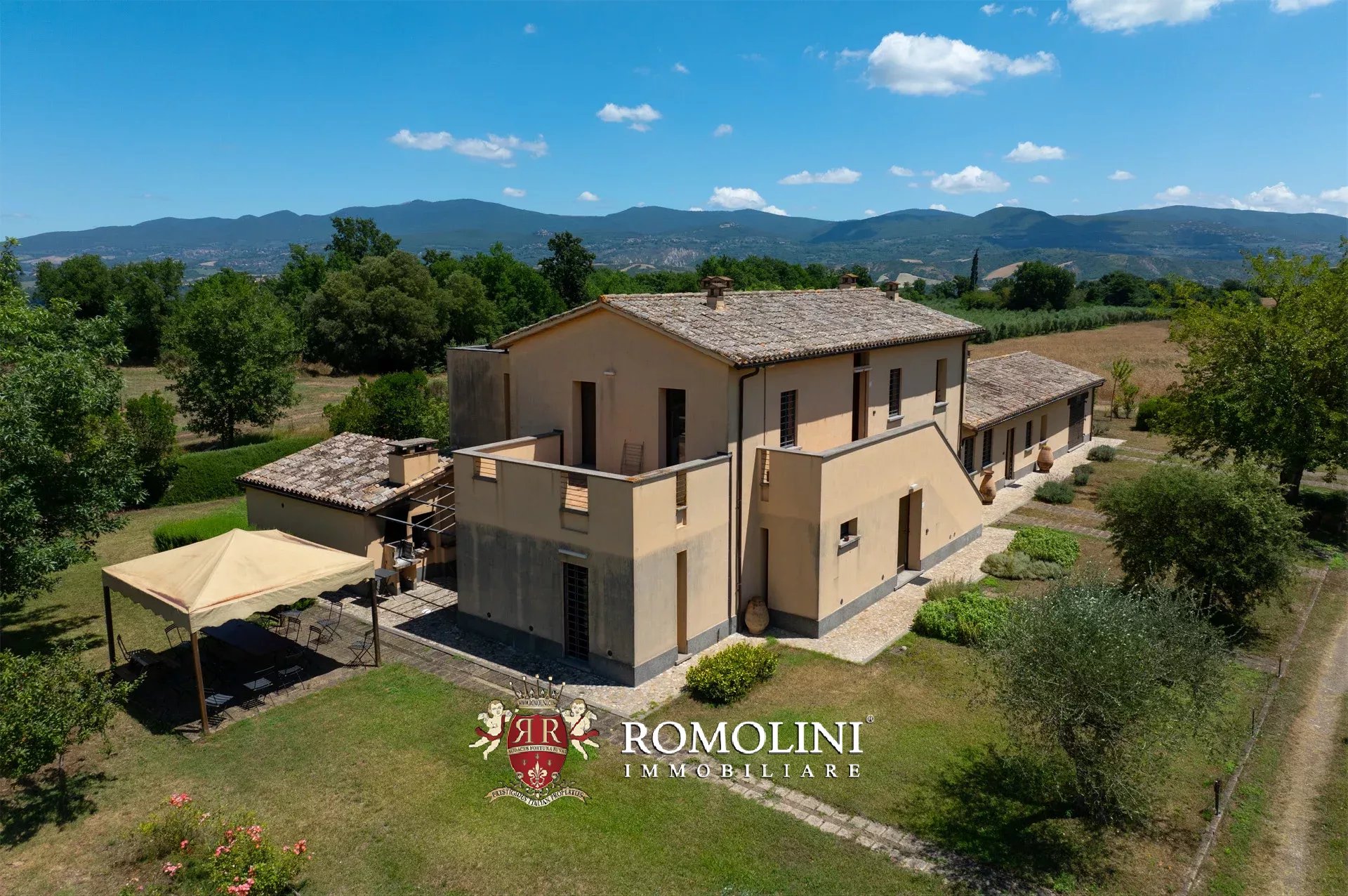 27 Bedroom Villa/Townhouse's Image 20