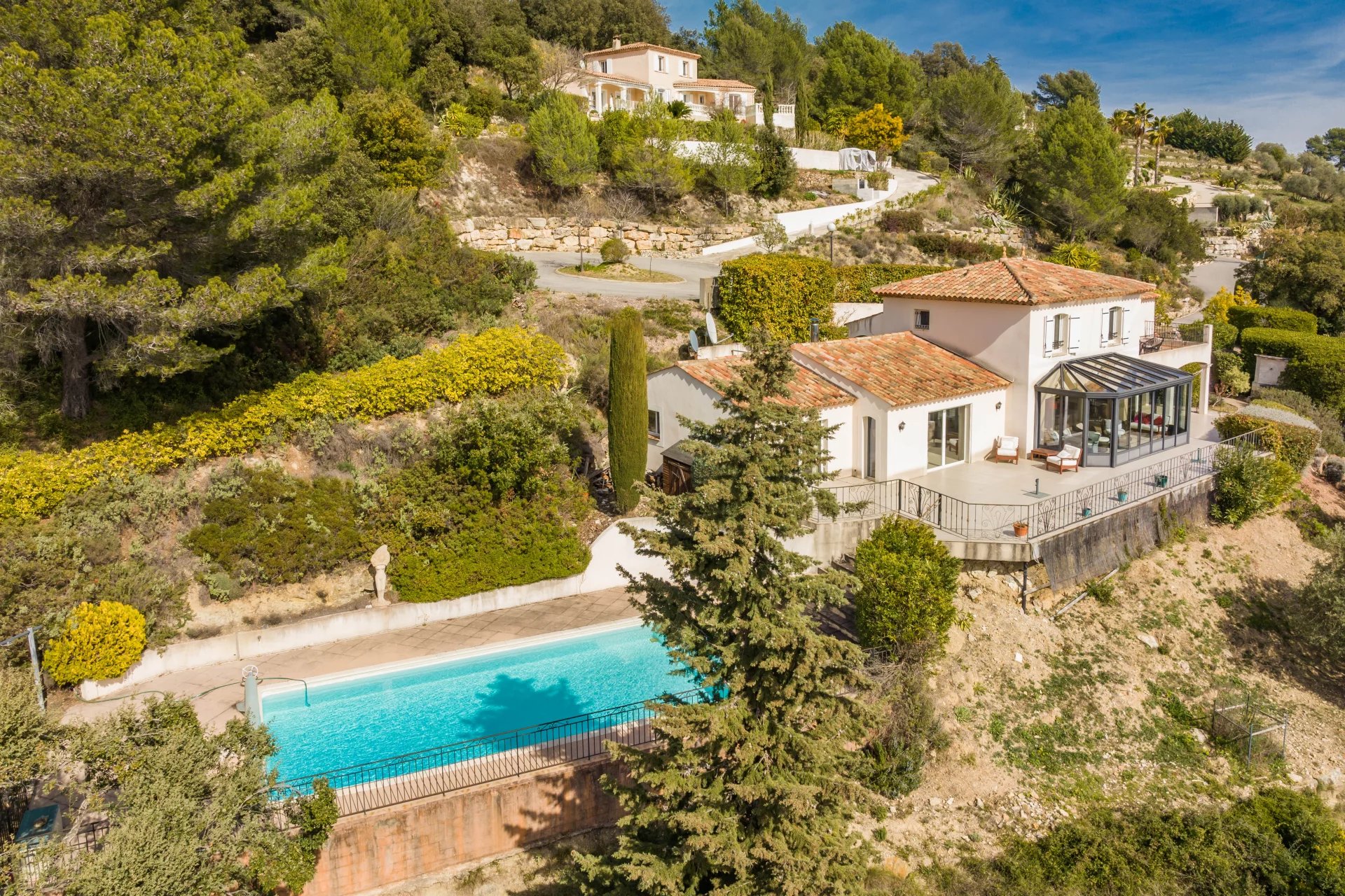Qlistings - 4 Bedrooms - Villa - Alpes-Maritimes - For Sale - 9395 Property Image