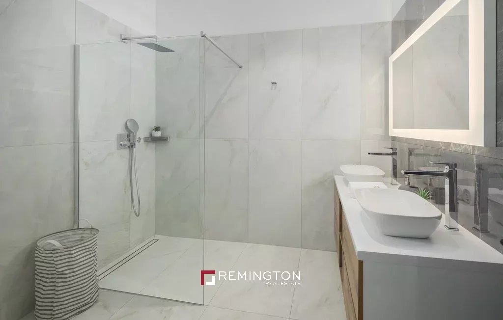 4 Bedroom Villa/Townhouse's Image 20