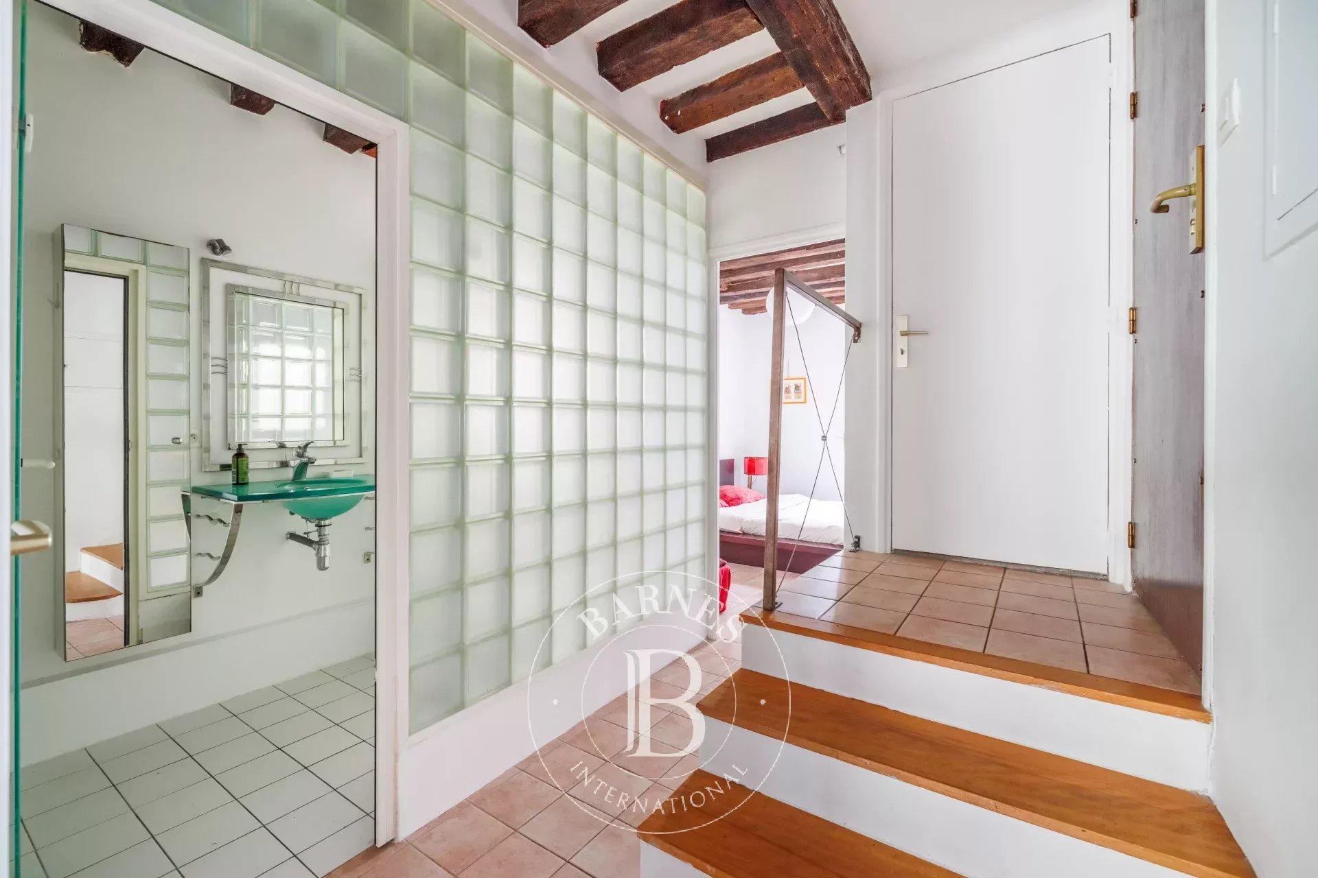 Daire Paris 4ème - picture 13