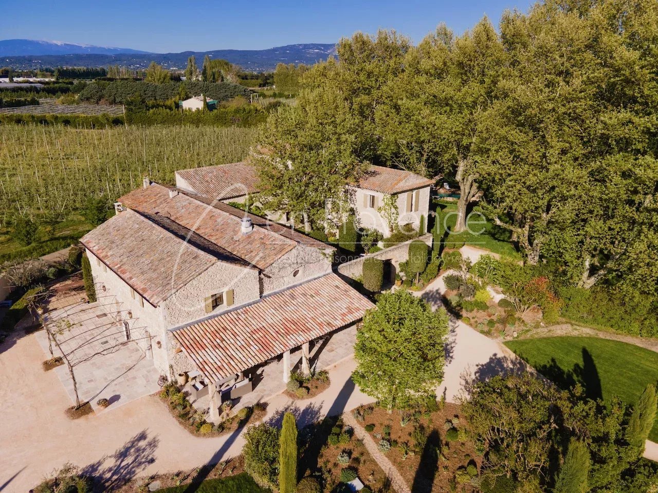 Agence immobilière de 