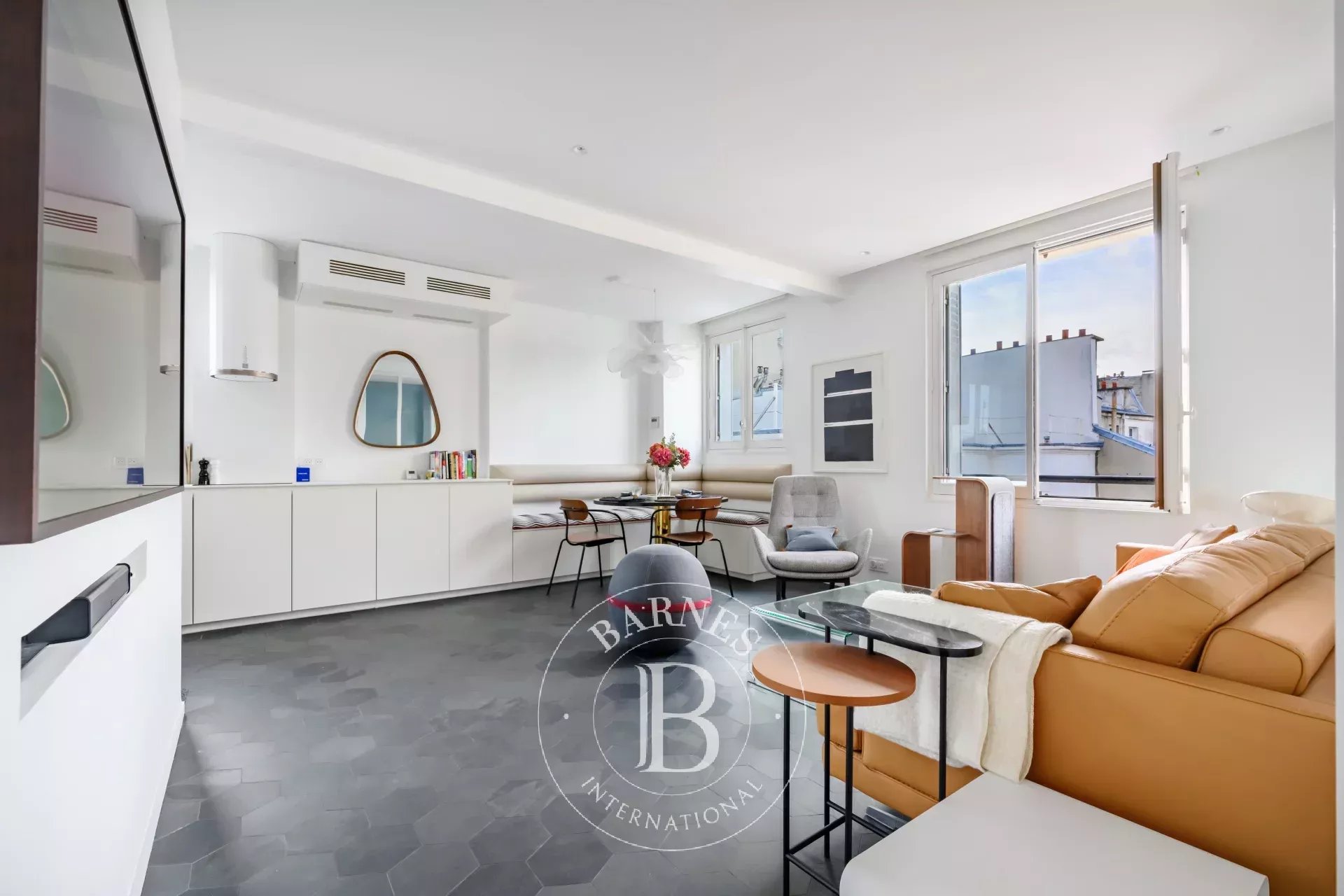 Daire Paris 4ème - picture 4