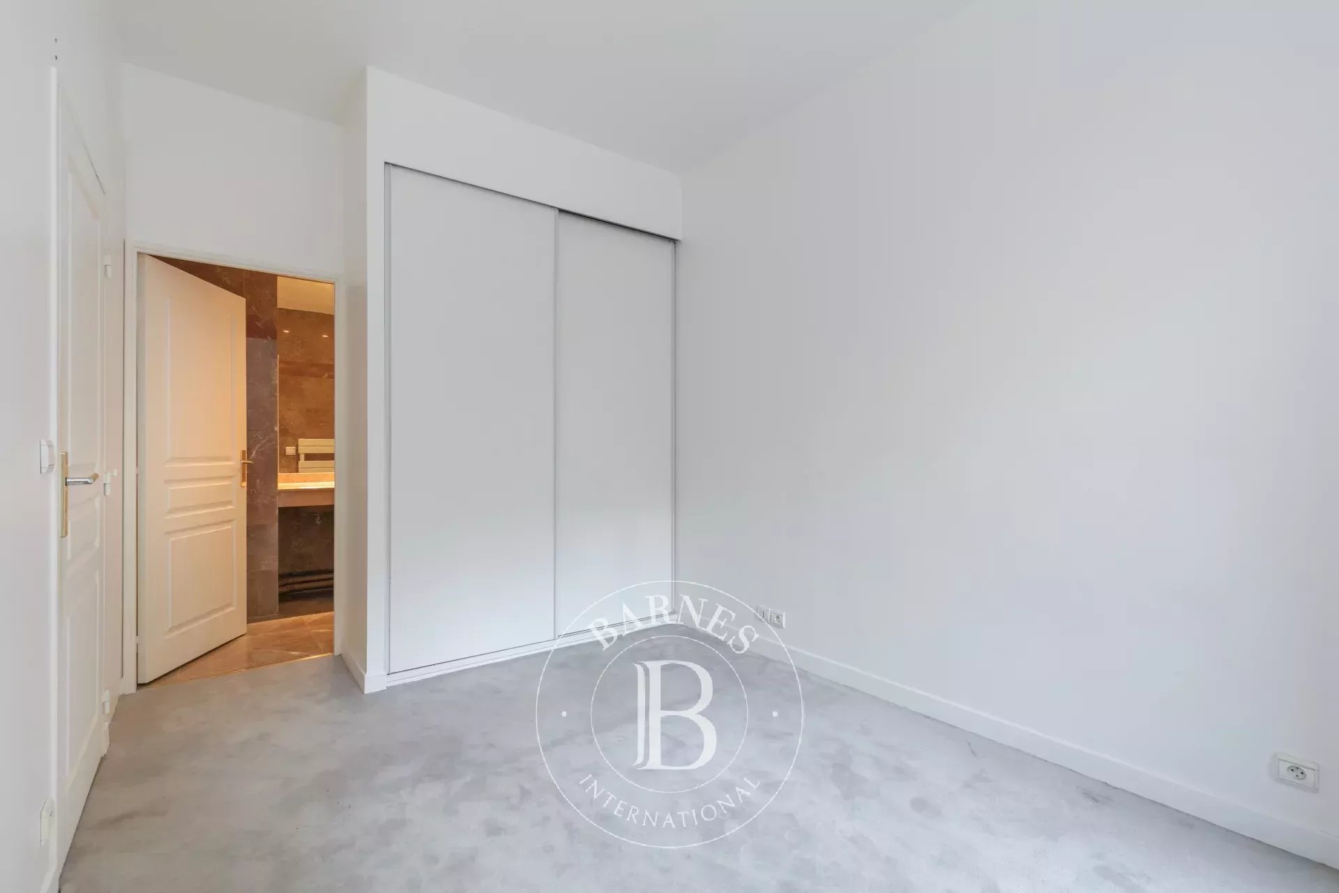 Daire Levallois-Perret - picture 7