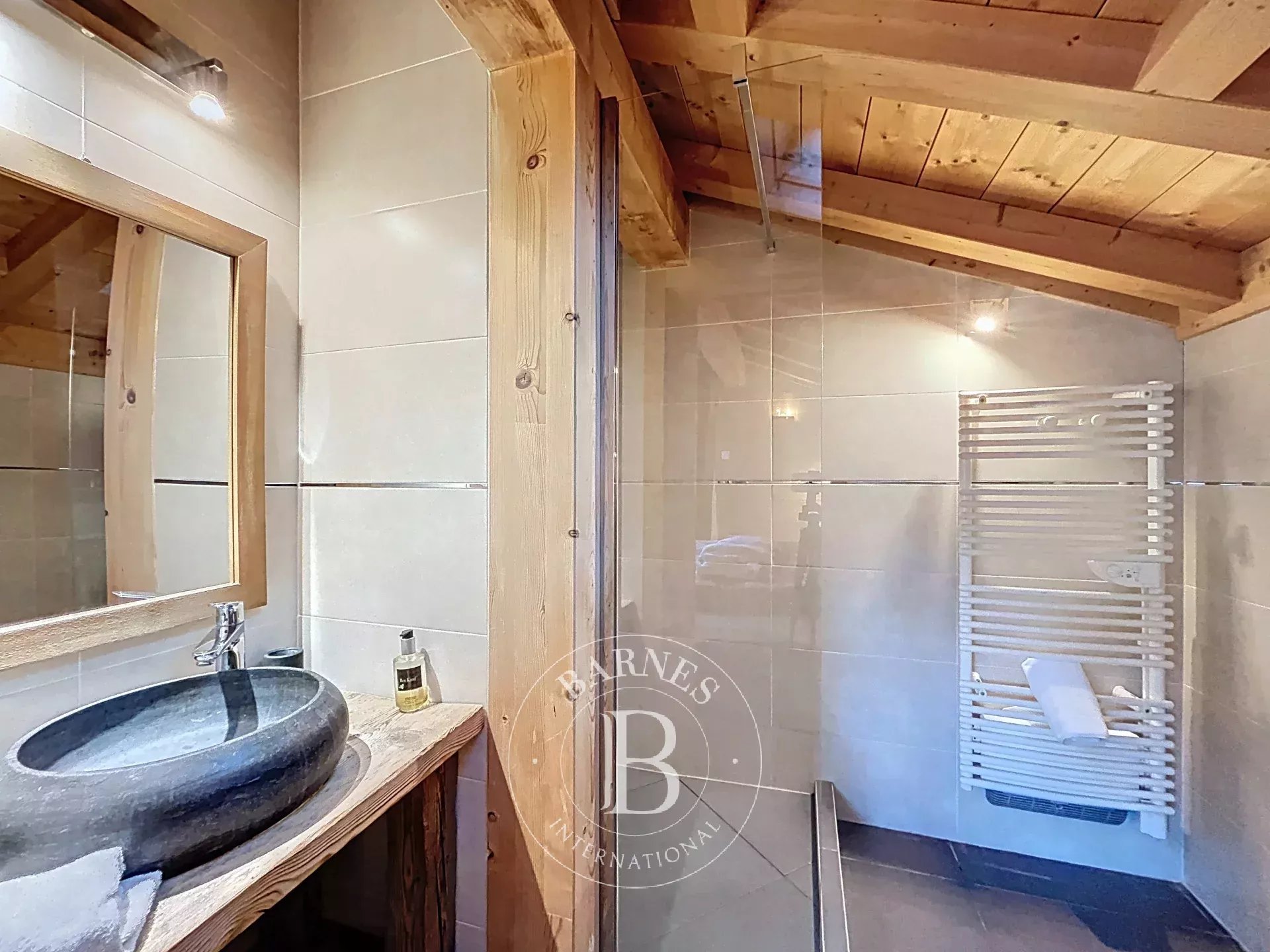 Photo of Morzine – Contemporary Chalet – 230 sqm – 7 Bedrooms – Mountain Views