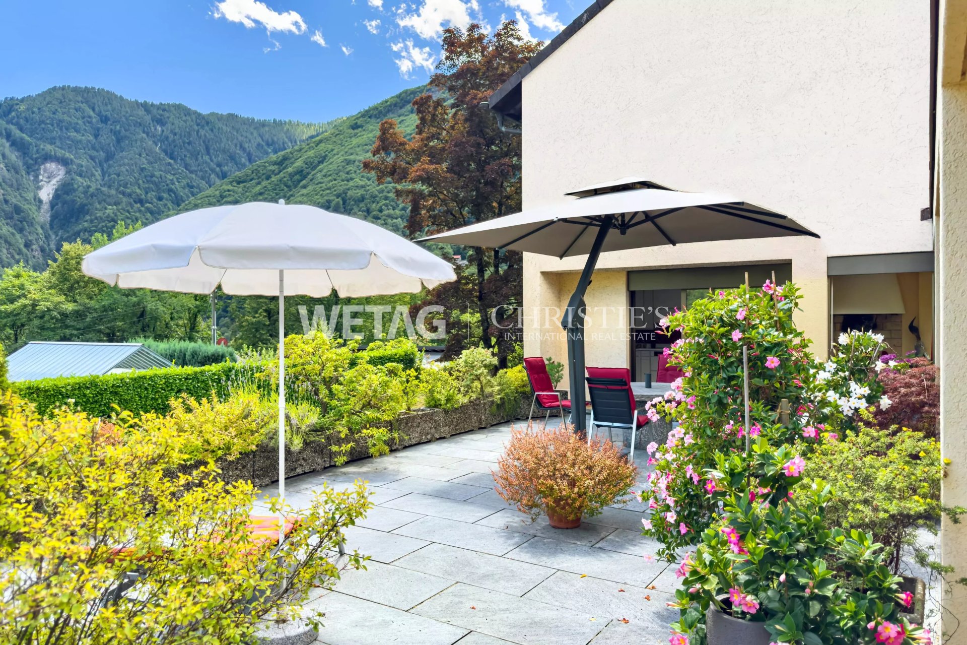 3 Bedroom Villa/Townhouse's Image 8