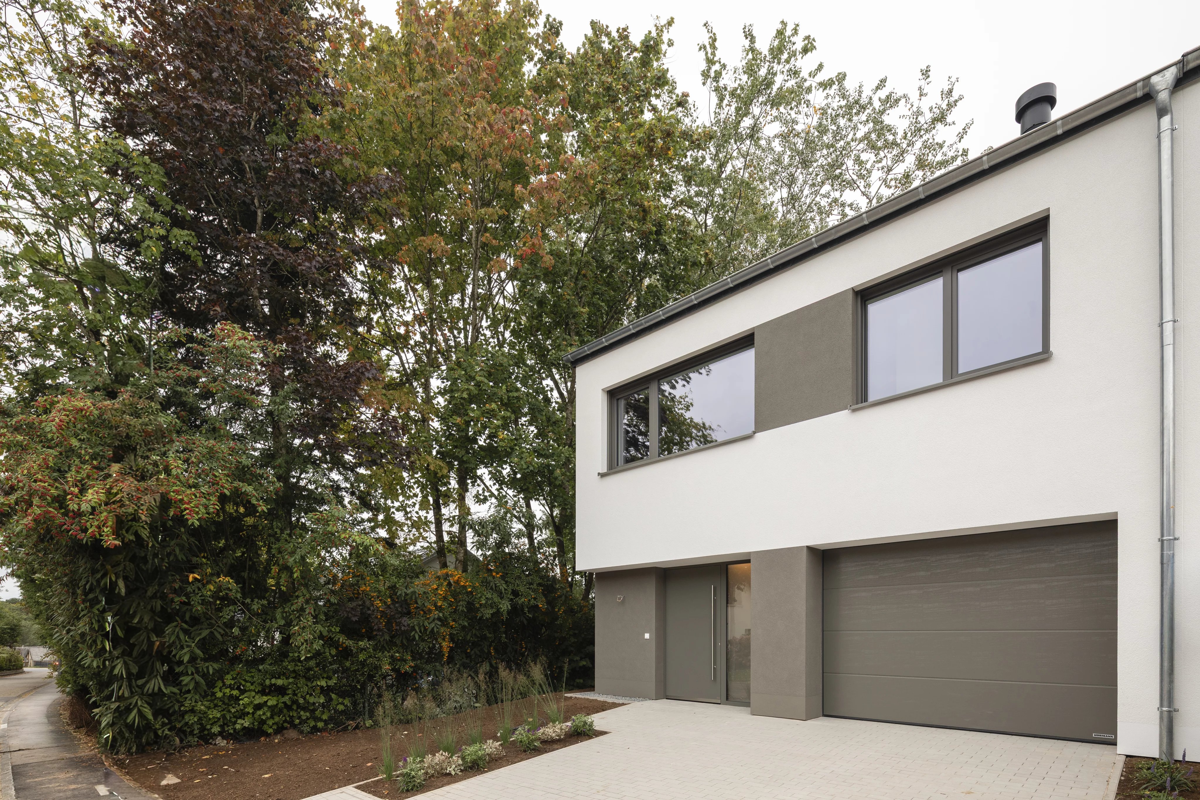 property-featured-image