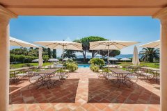 Luxury Seafront Villa Grimaud: A 12-Bedroom Family Estate in Beauvallon — photo 5 of 7