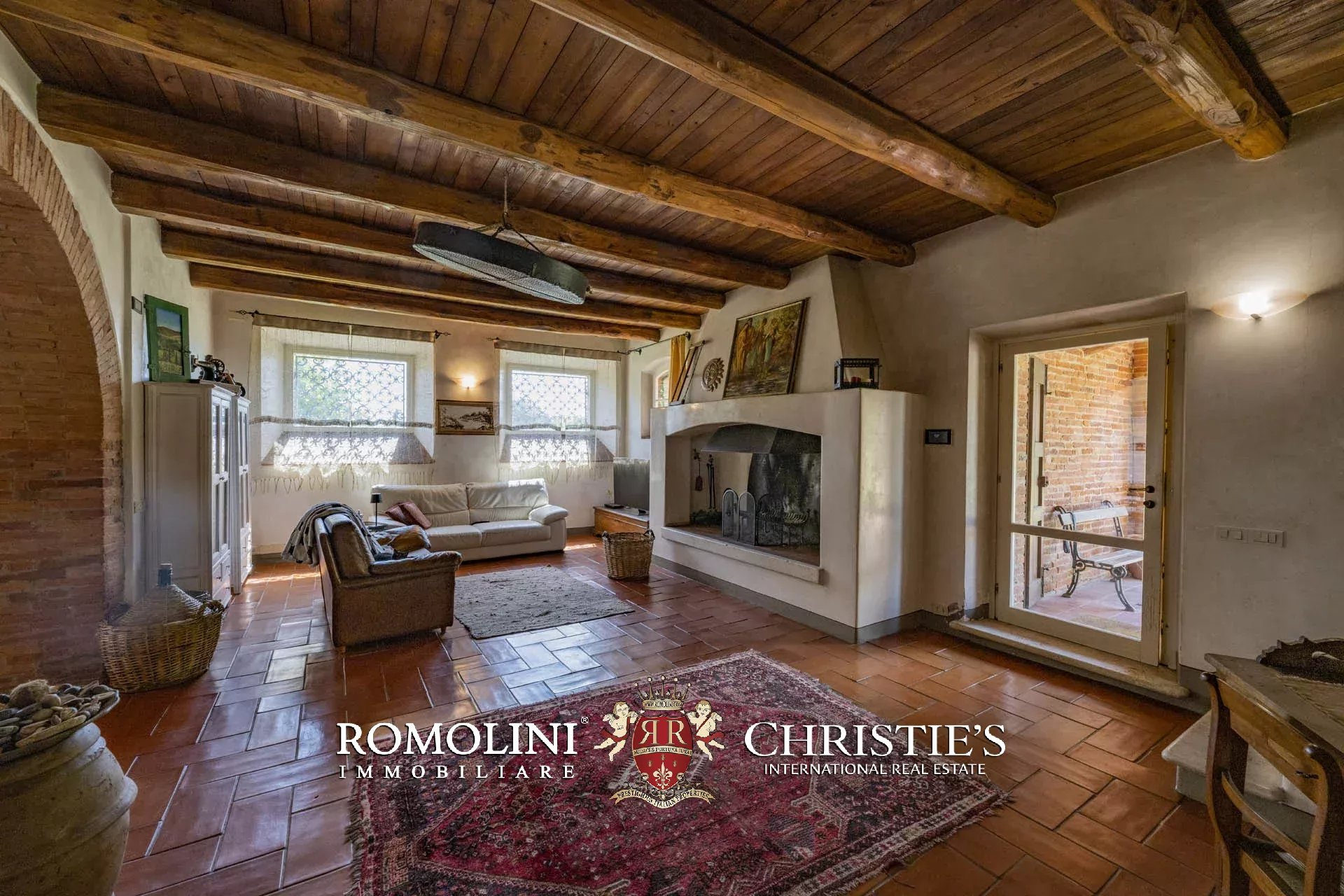 34 Bedroom Vineyard's Image 45