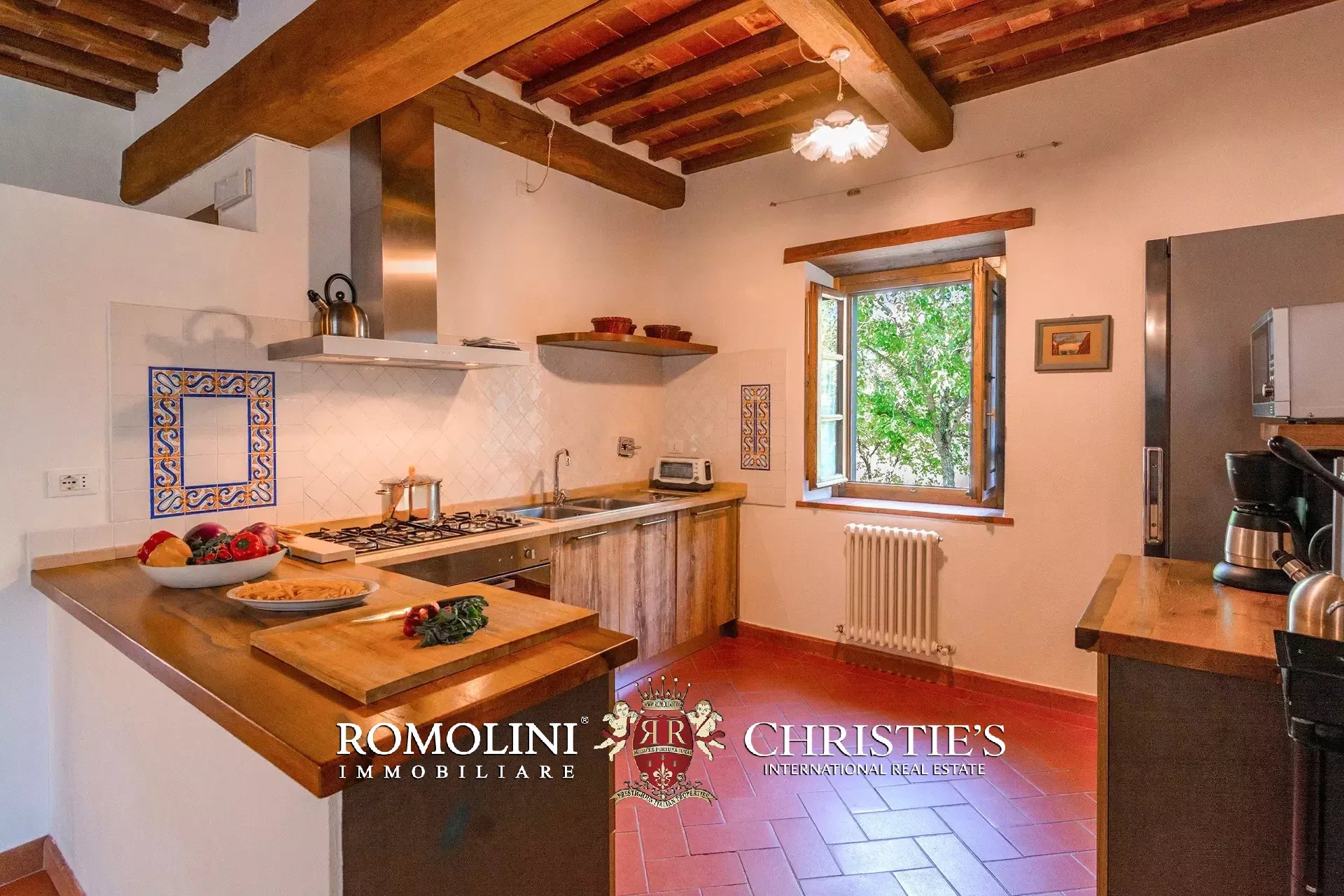 8 Bedroom Villa/Townhouse's Image 39