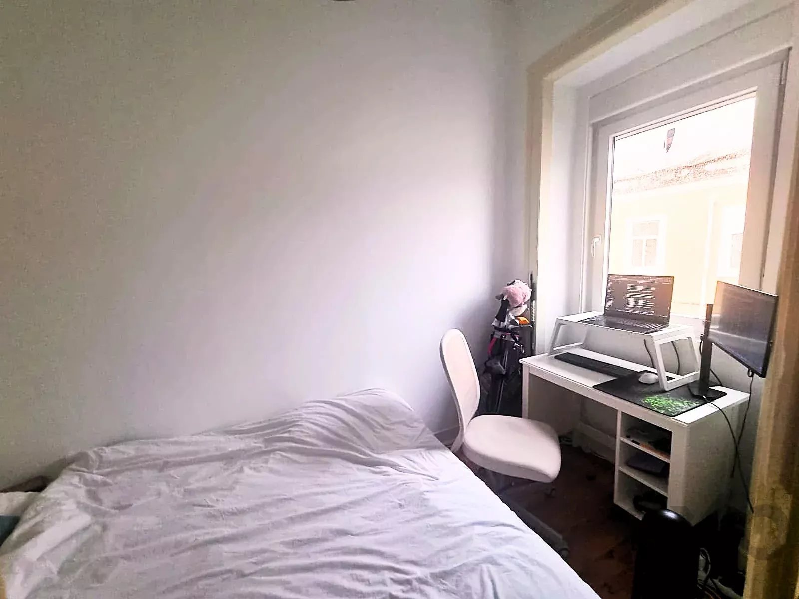 One-bedroom plus one apartment for sale in Campo de Ourique. 86691452 image 6