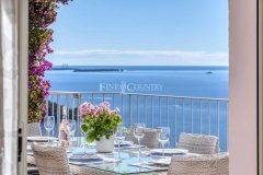 Luxury Sea View Villa for Sale in Théoule sur Mer — photo 1 of 7