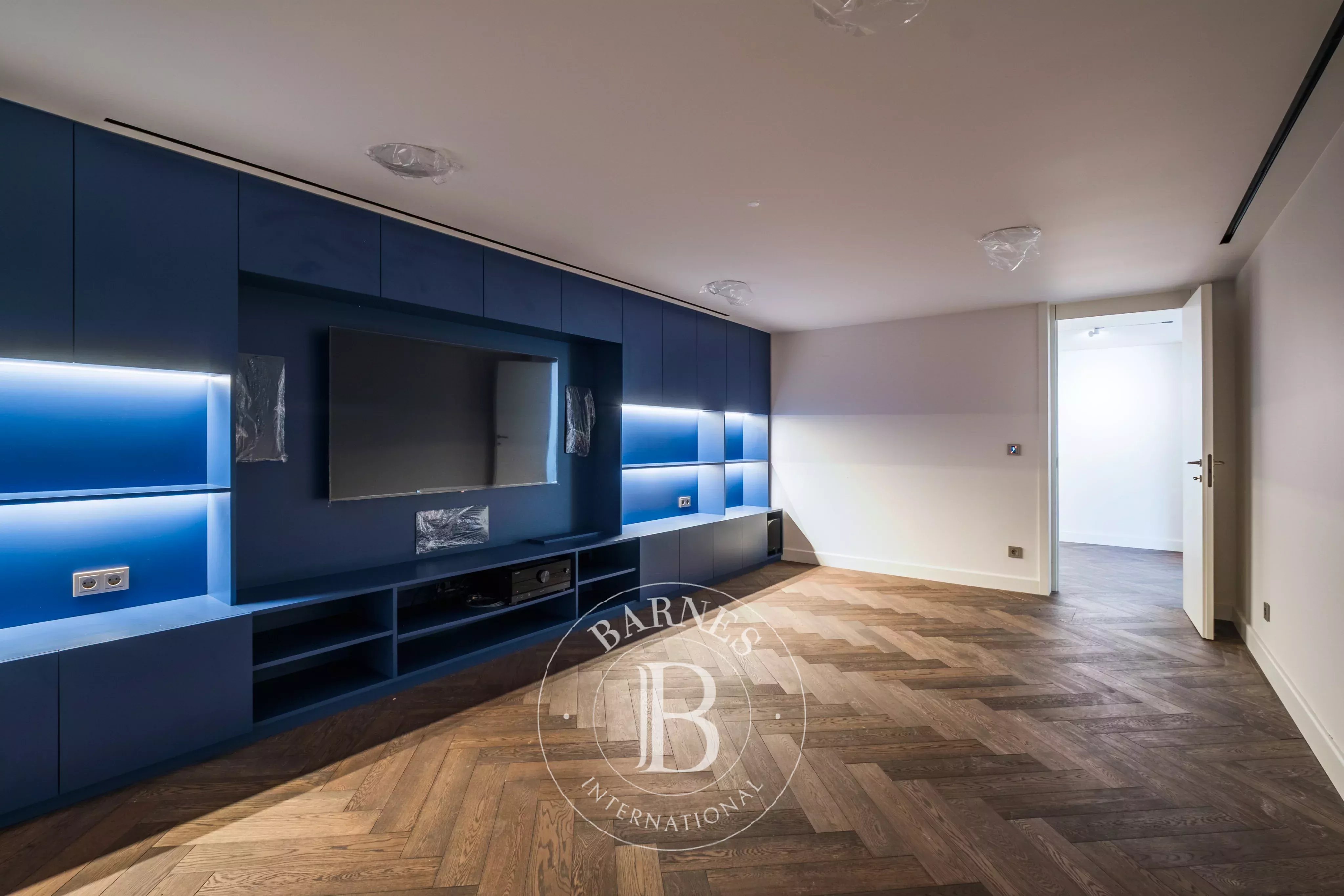 Contemporary villa in Cascais