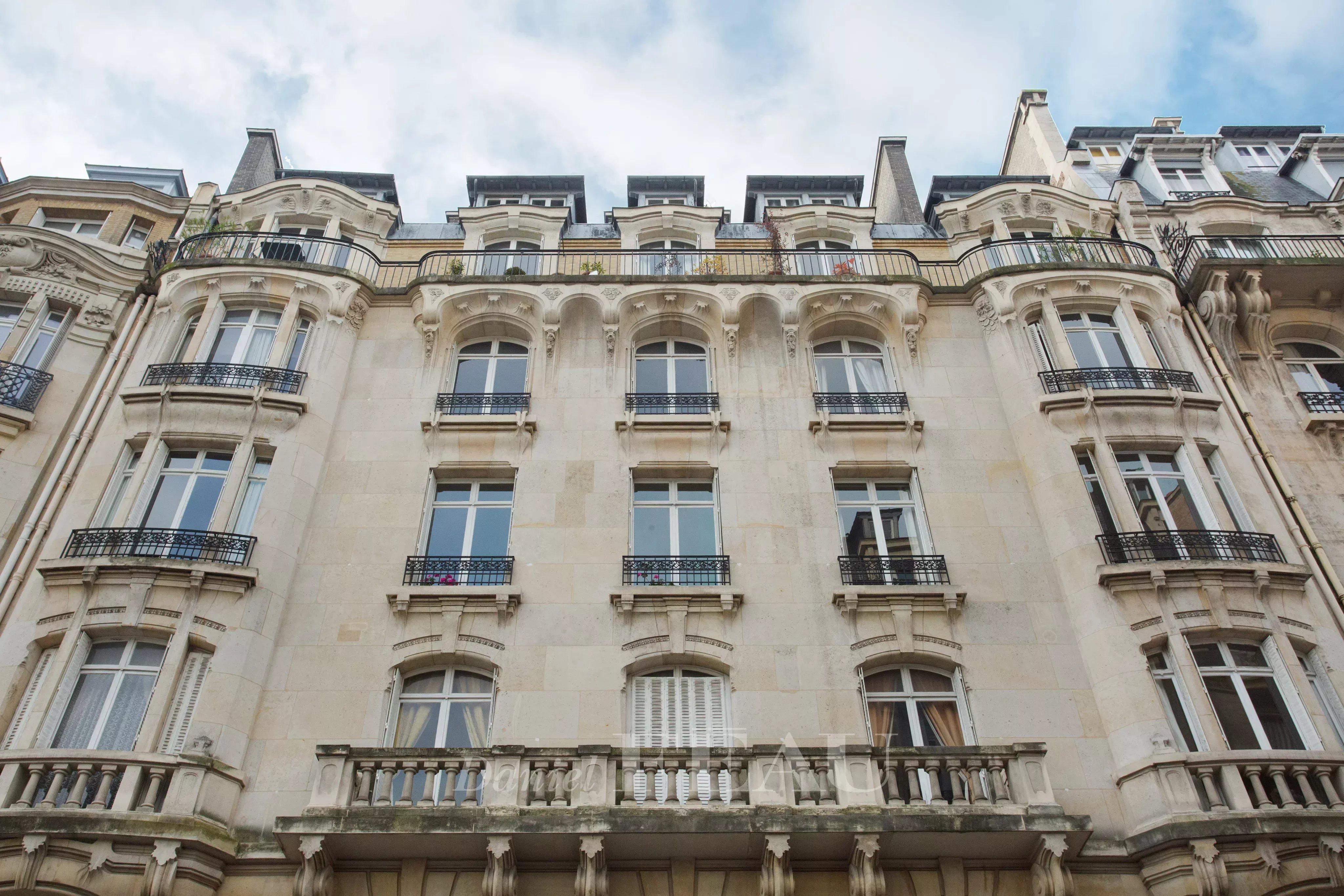 Location Appartement Paris 16ème