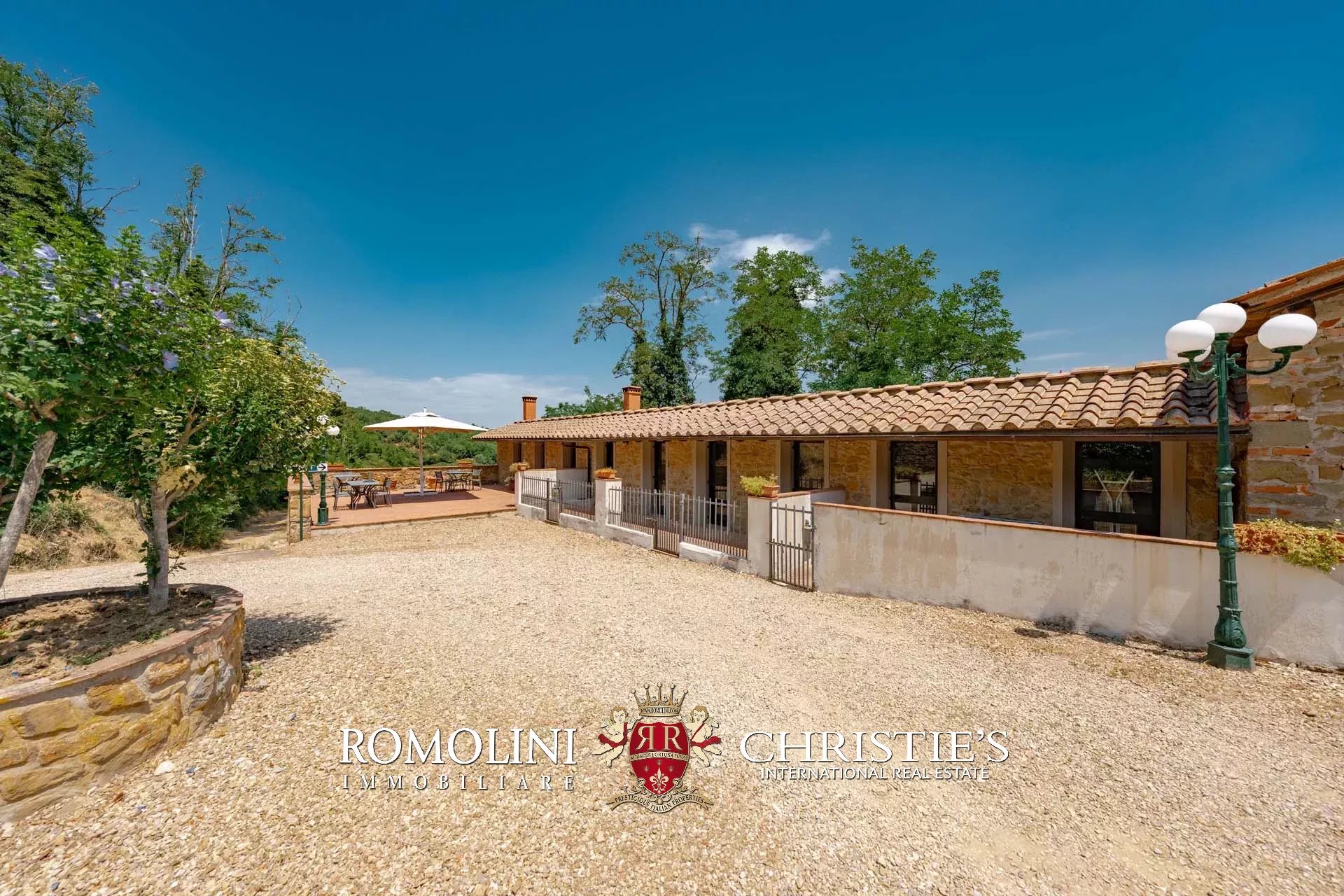 21 Bedroom Vineyard's Image 57
