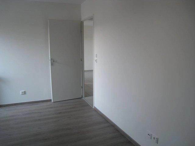2318254 Location Meyzieu