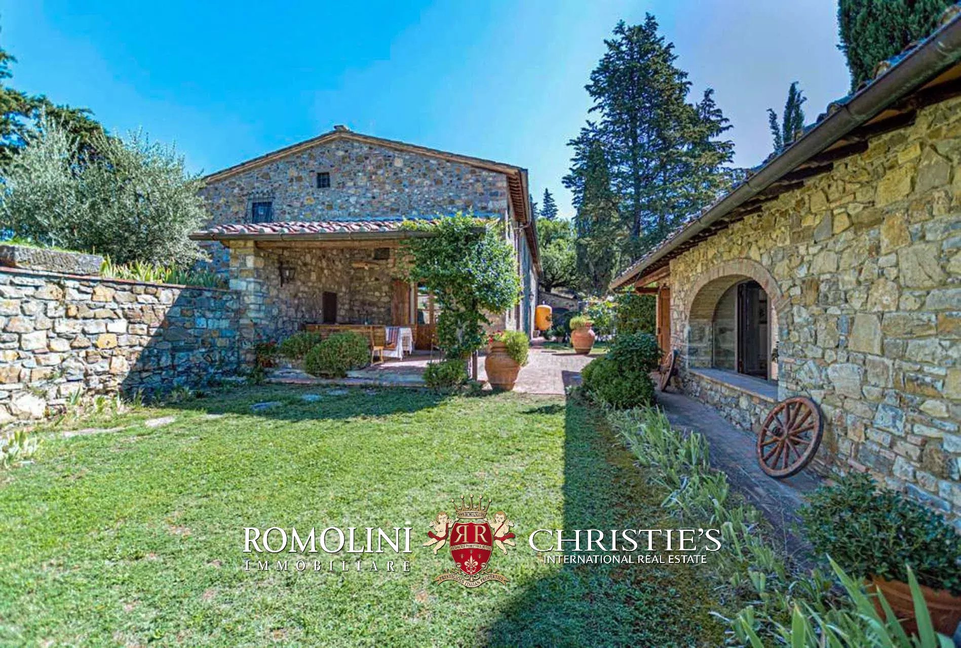 9 Bedroom Vineyard's Image 12