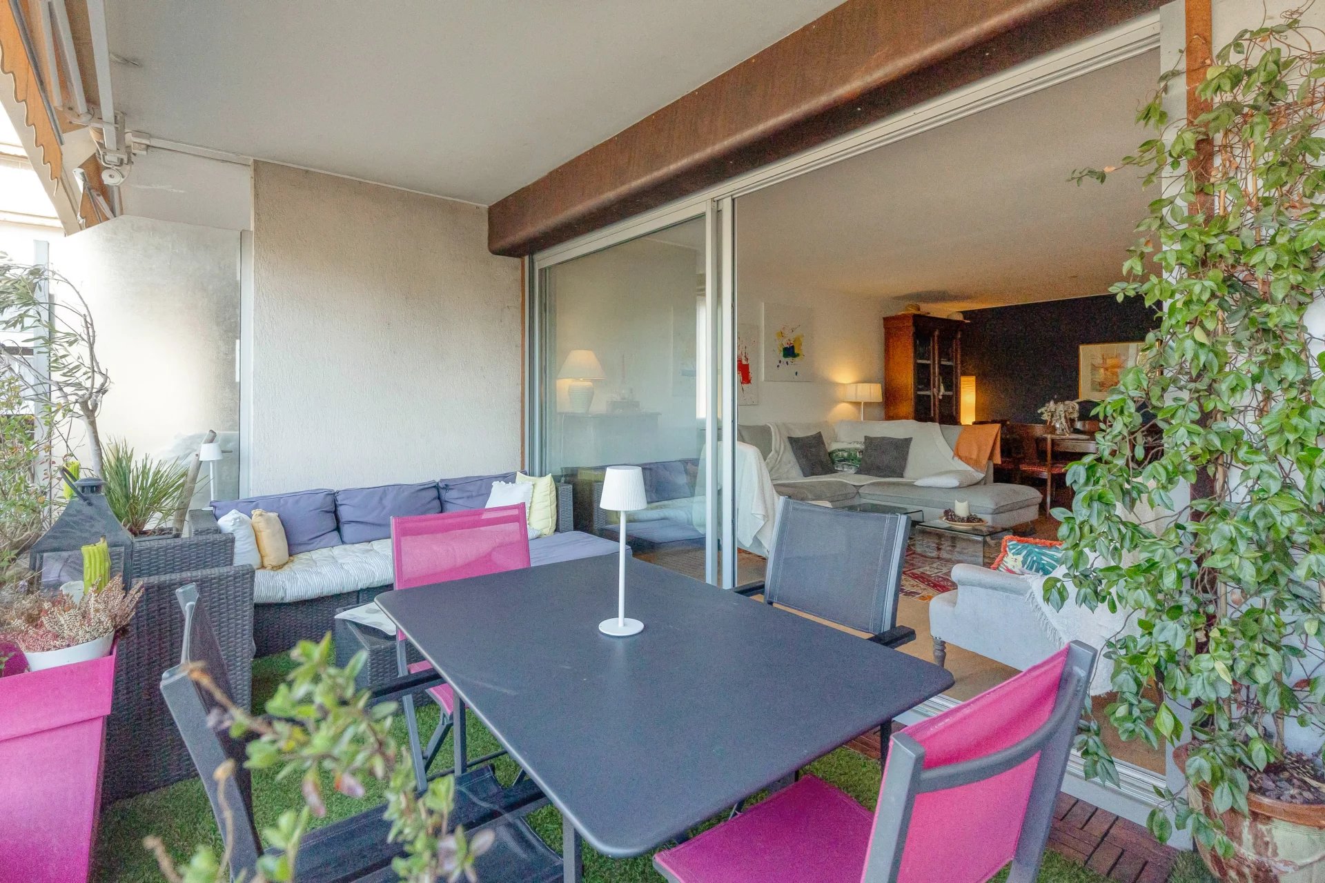 Agence immobilière de 