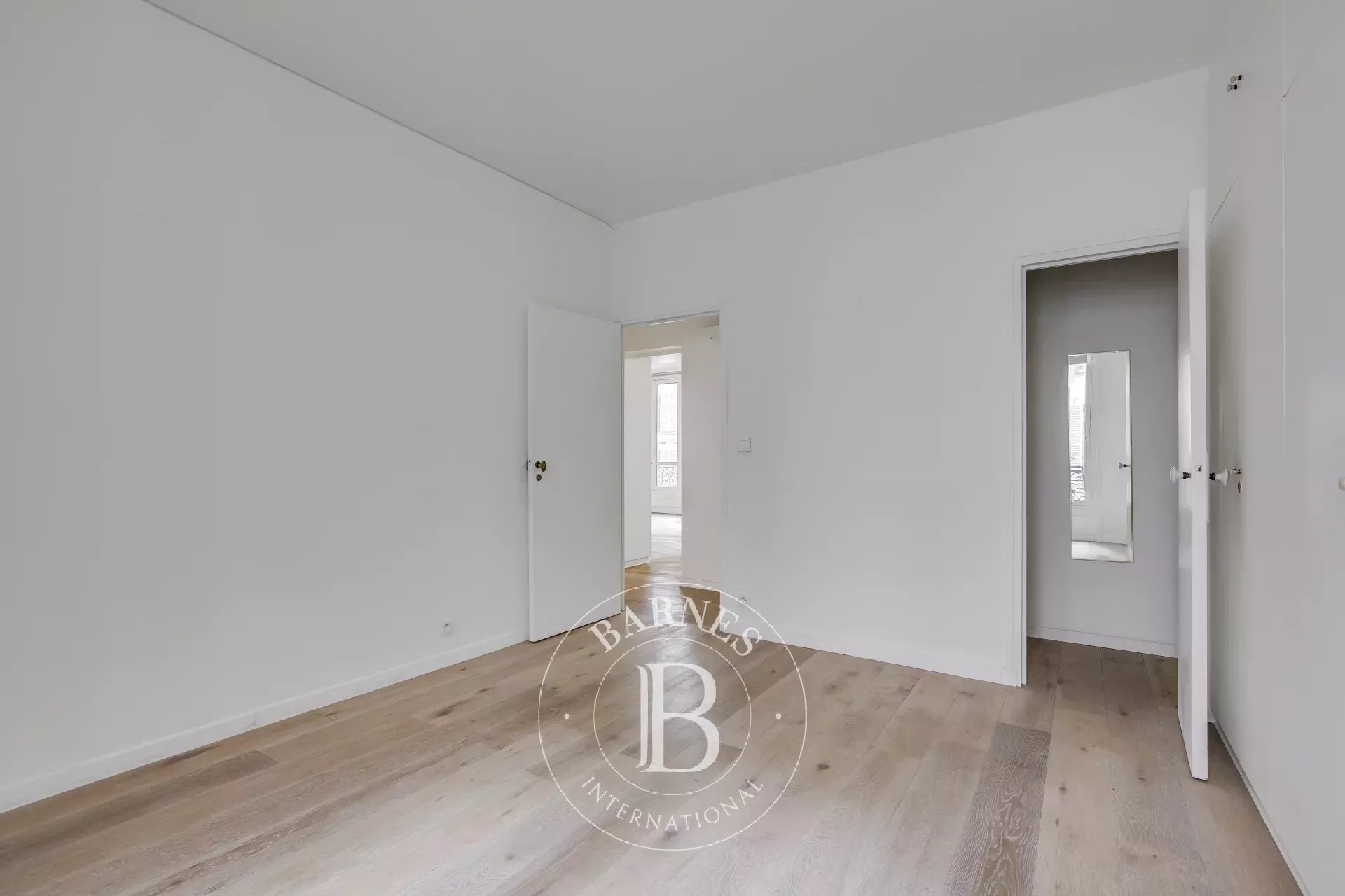 Apartment - Paris 6 - Croix Rouge/Du Four - 108,83 sqm - 3 bedrooms - picture 10