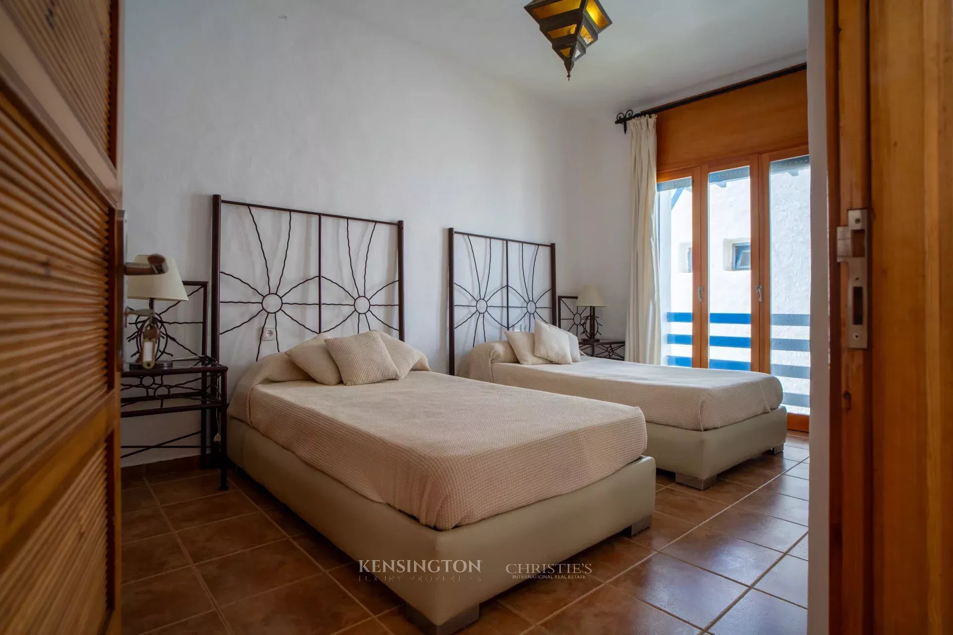 4 Bedroom Villa/Townhouse's Image 26