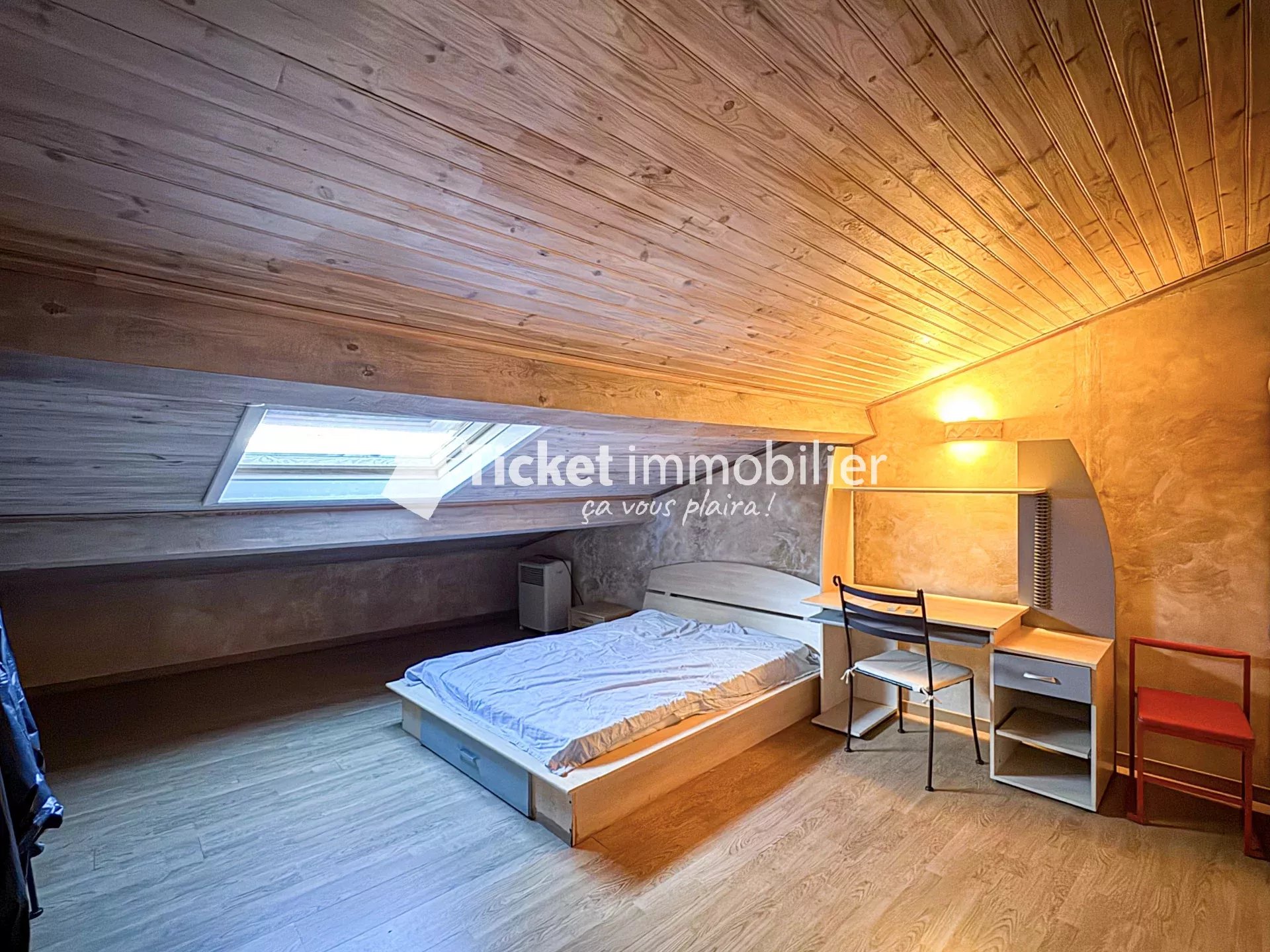 APPARTEMENT T3 BIS 39m2 (103m2 au sol) EN PLEIN COEUR DE BRUGUIERES — photo 5