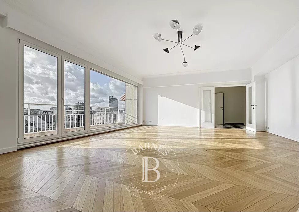 Ixelles- Penthouse de +-152m2 3 chambres- terrasse-Parking