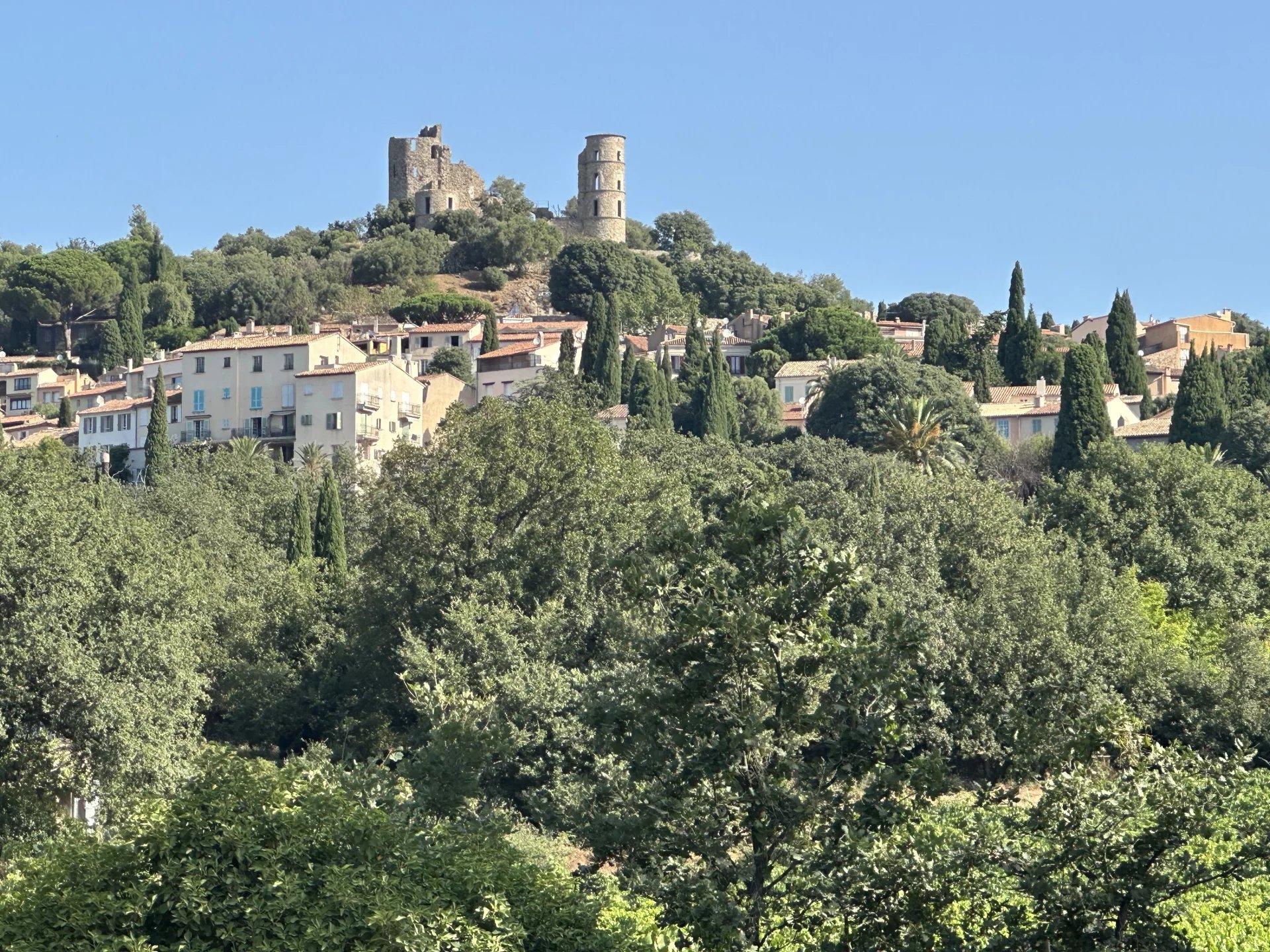 NEW VILLA - CASTLE VIEW - GRIMAUD