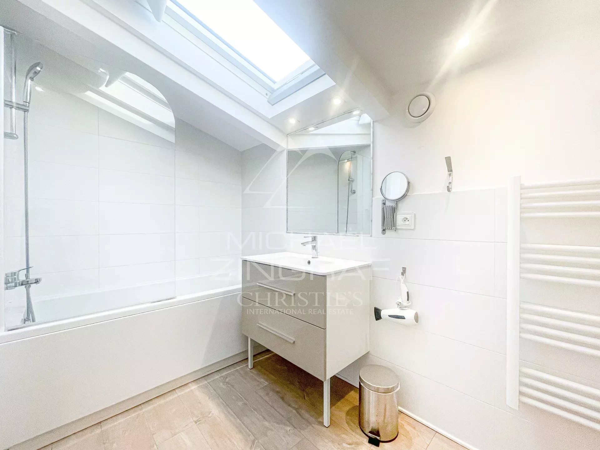 1 Bedroom Apartment/Flat's Image 14