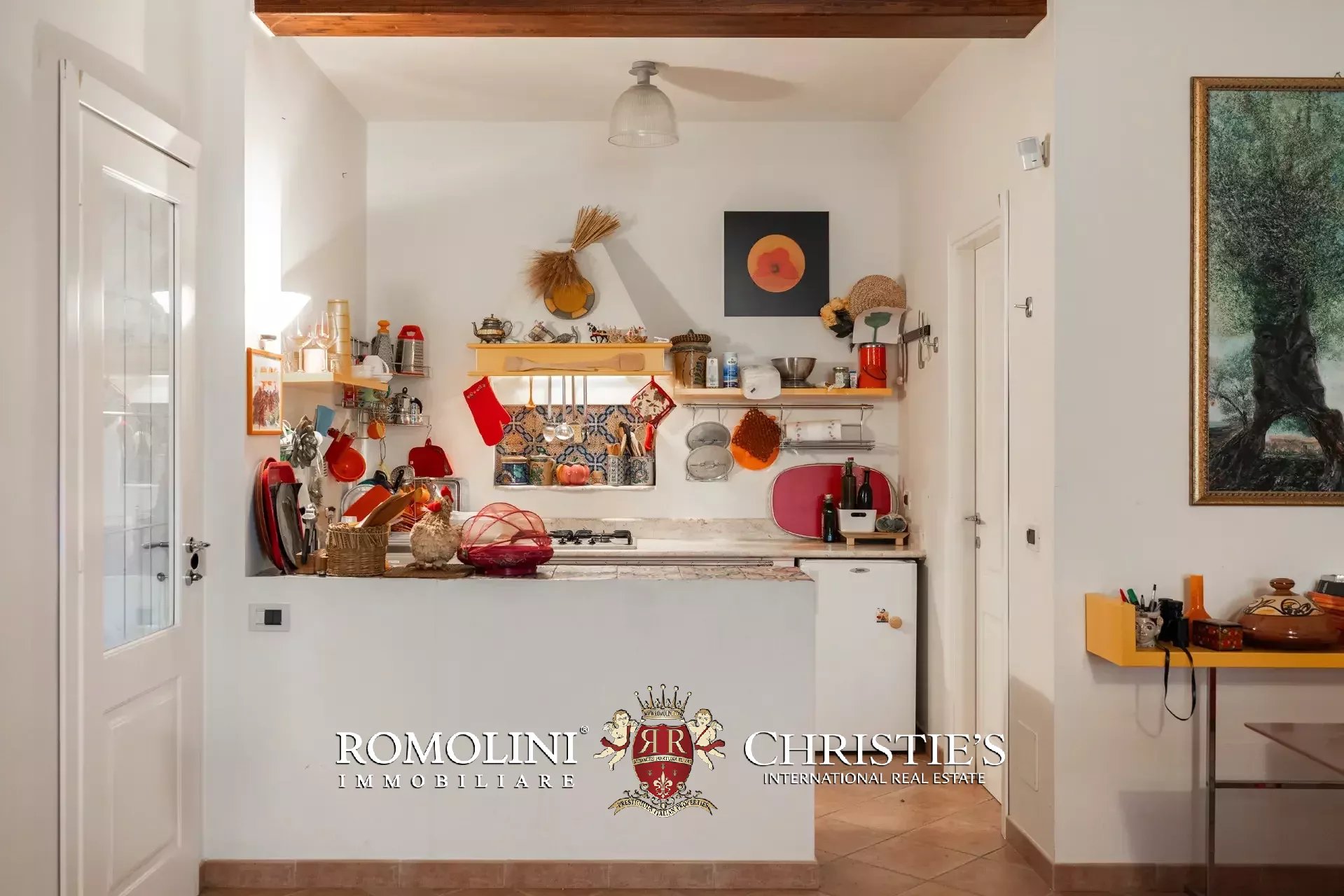8 Bedroom Villa/Townhouse's Image 27