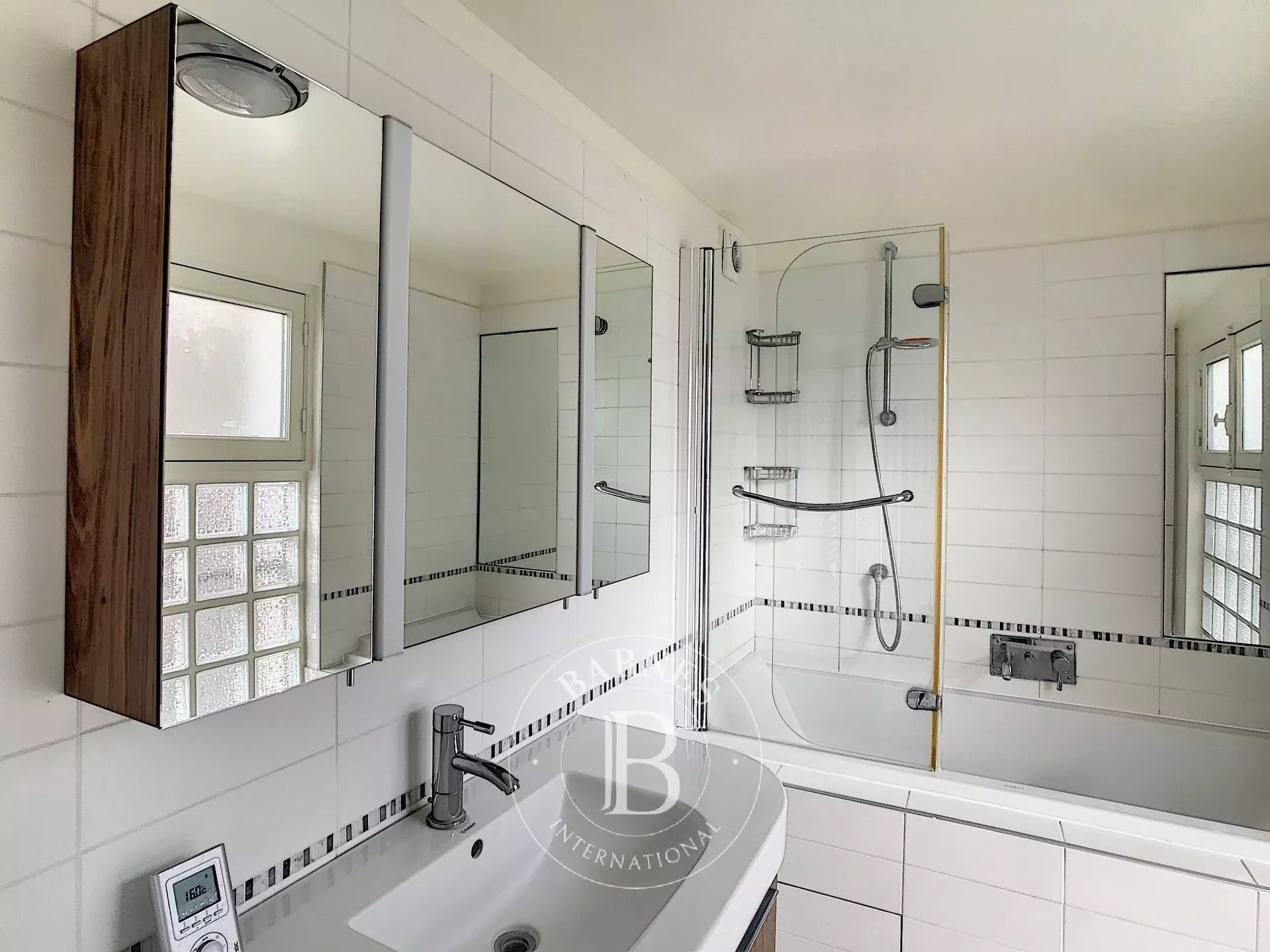 Daire Paris 8ème - picture 7