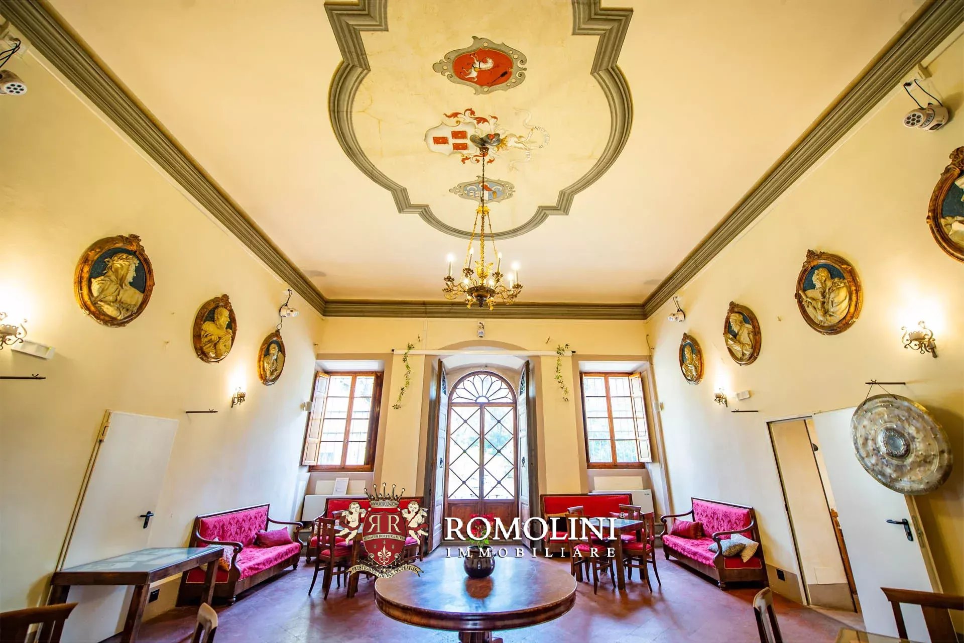 22 Bedroom Villa/Townhouse's Image 11