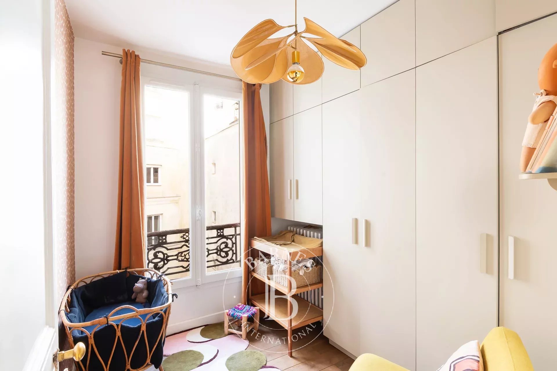 Daire Paris 9ème - picture 13