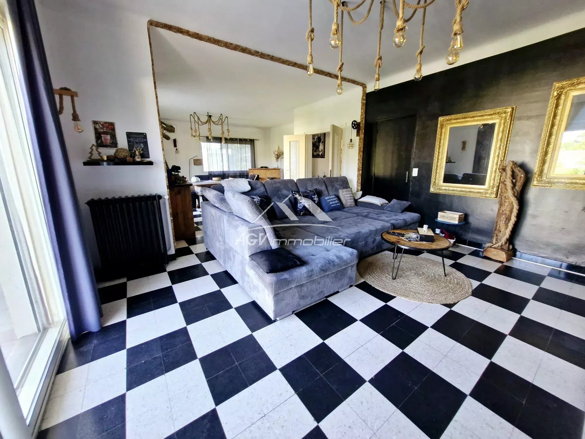 A Salindres, maison environ 159 m² sur 771 m² de terrain
