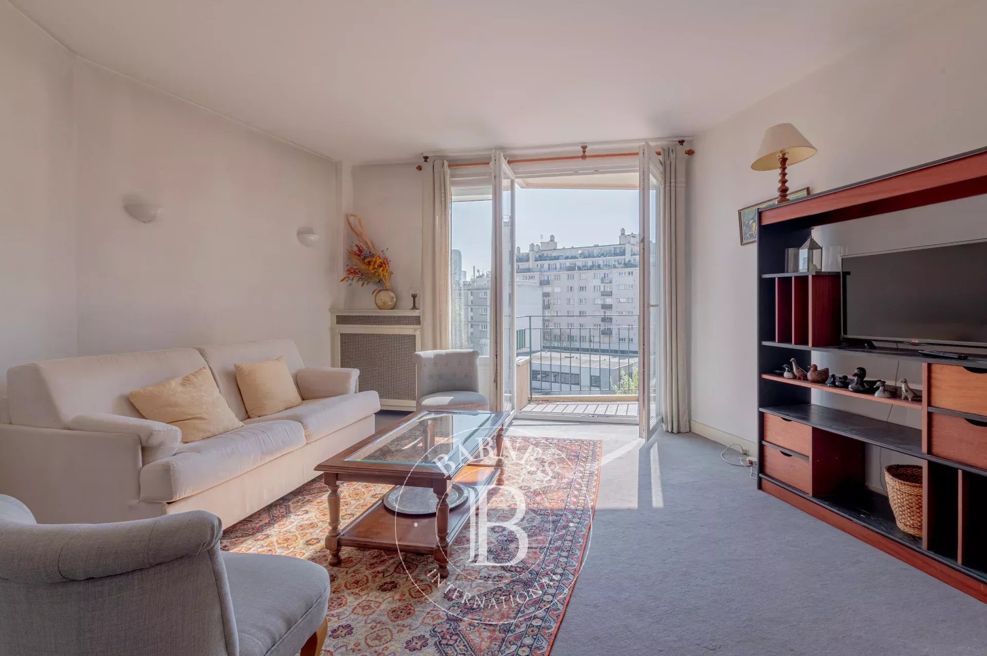 Paris  - Appartement 2 Pi&egrave;ces, 1 Chambre - picture 2