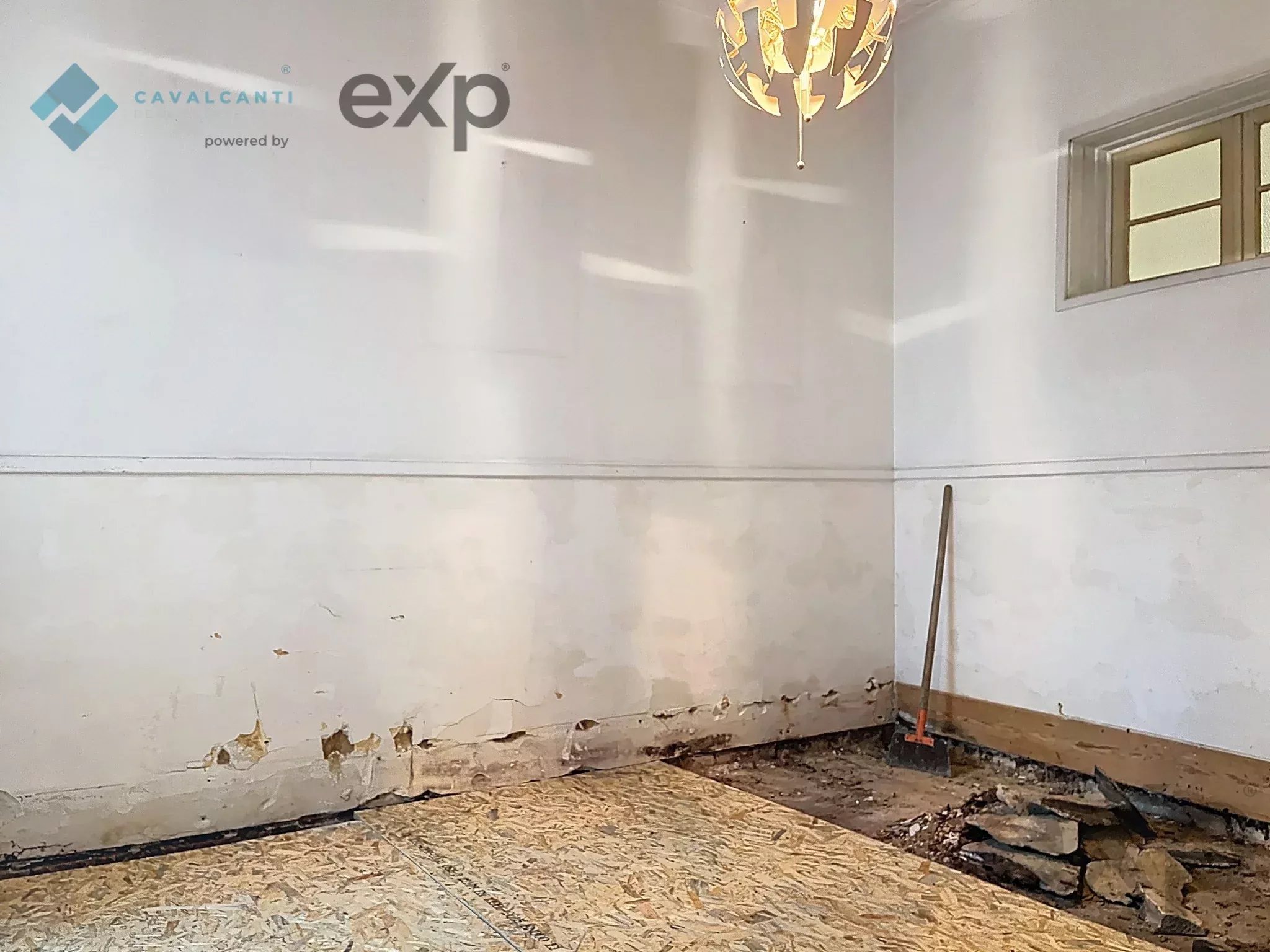 3-bedroom with charm and patio for renovation – Lisbon 86916807 image 21