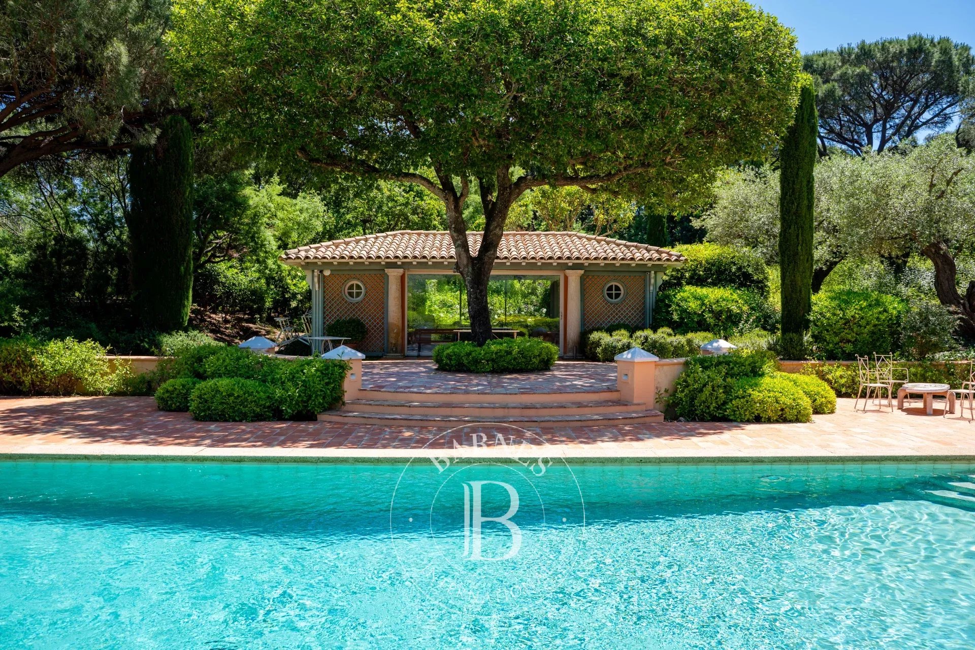 RAMATUELLE - CHARMING PROPERTY WITH 7 BEDROOMS AND SEA VIEW - picture 9 title=