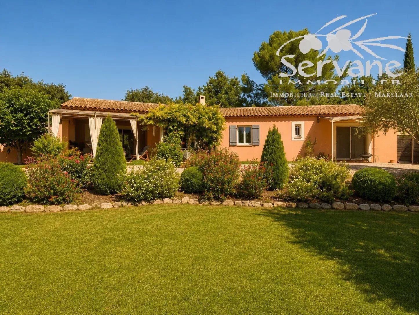 Elegant 4-Bedrooms Villa with Pool in Correns, France