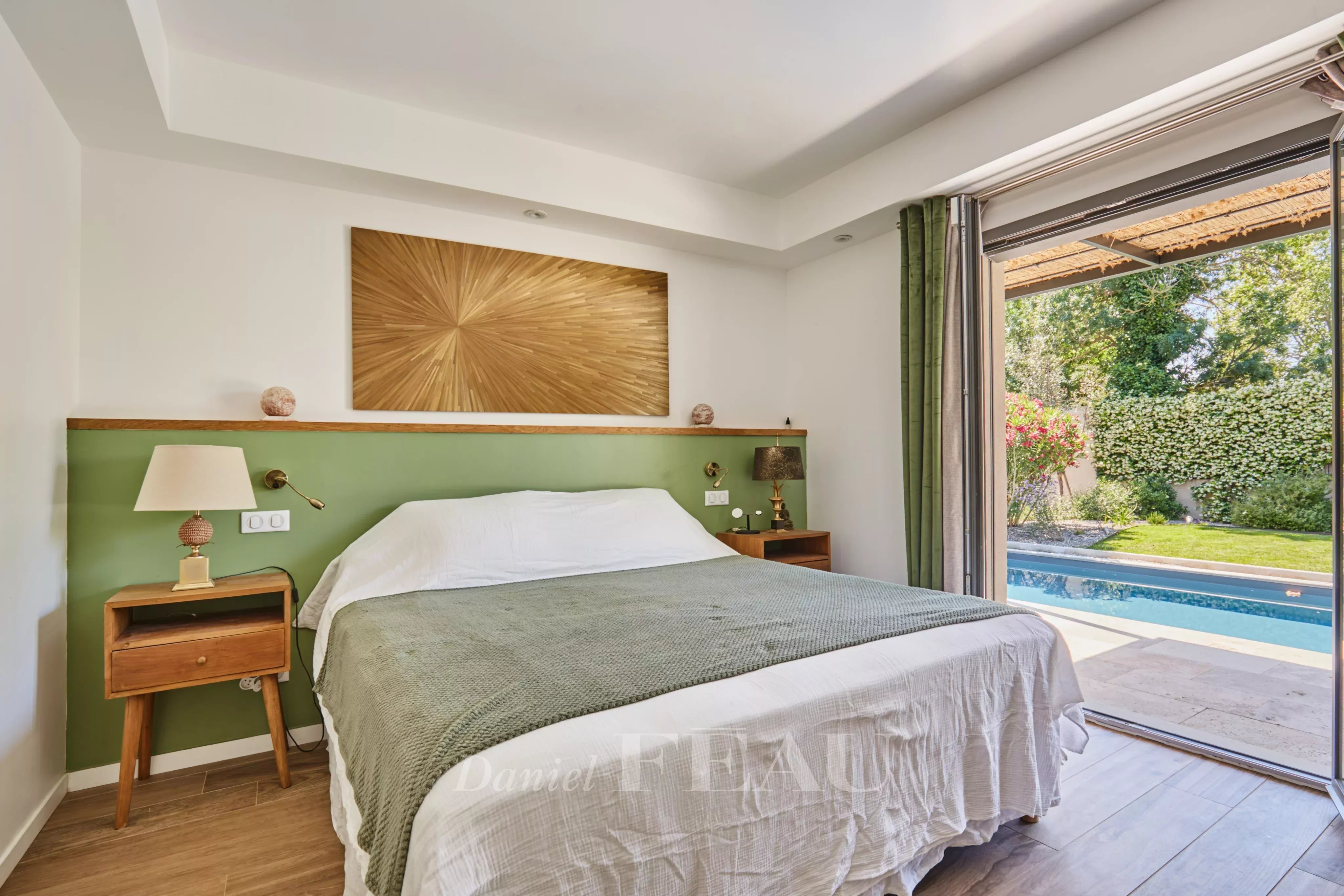 Sale House Paradou