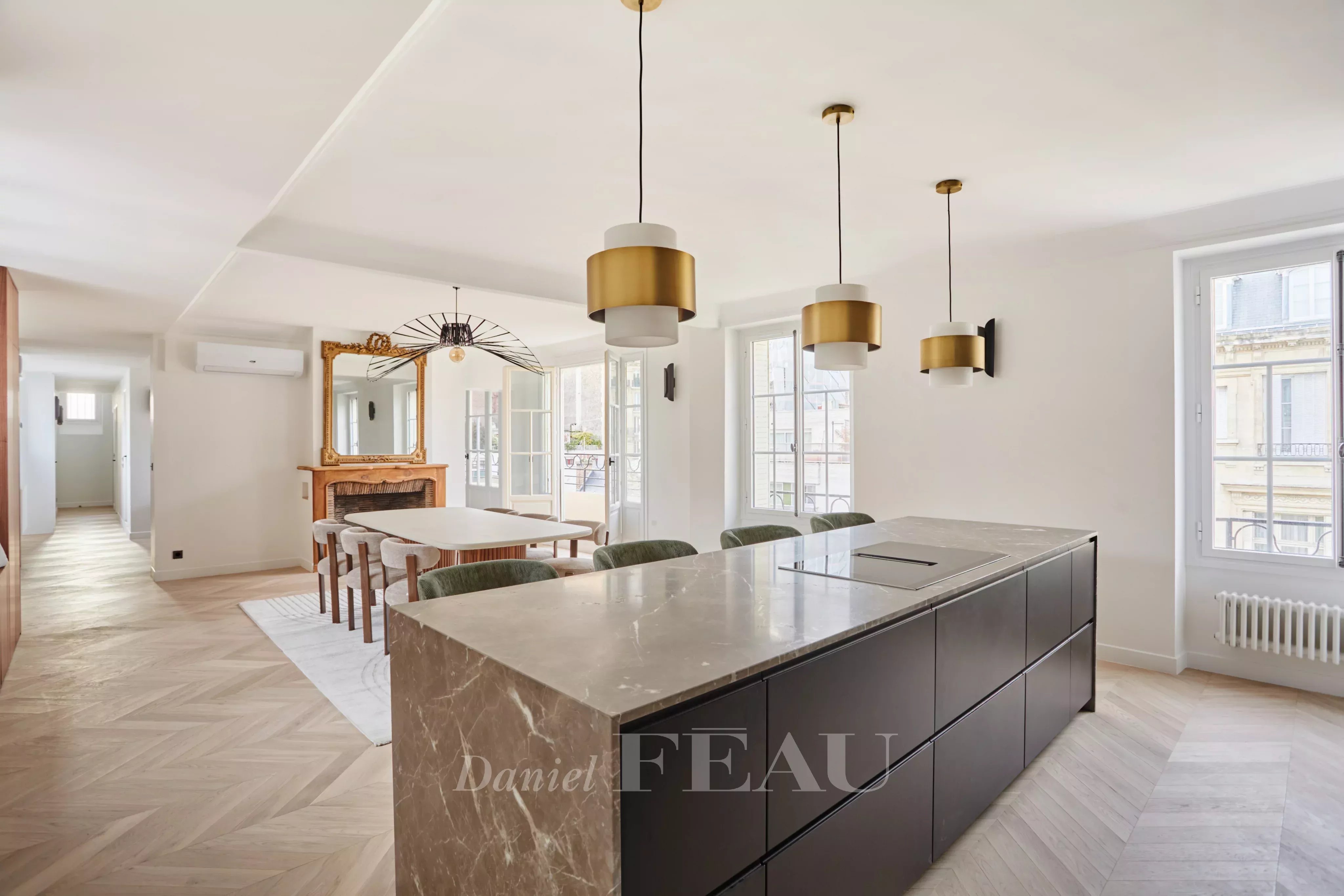 Paris XVIe - Trocadéro - Duplex, familial, quatre chambres