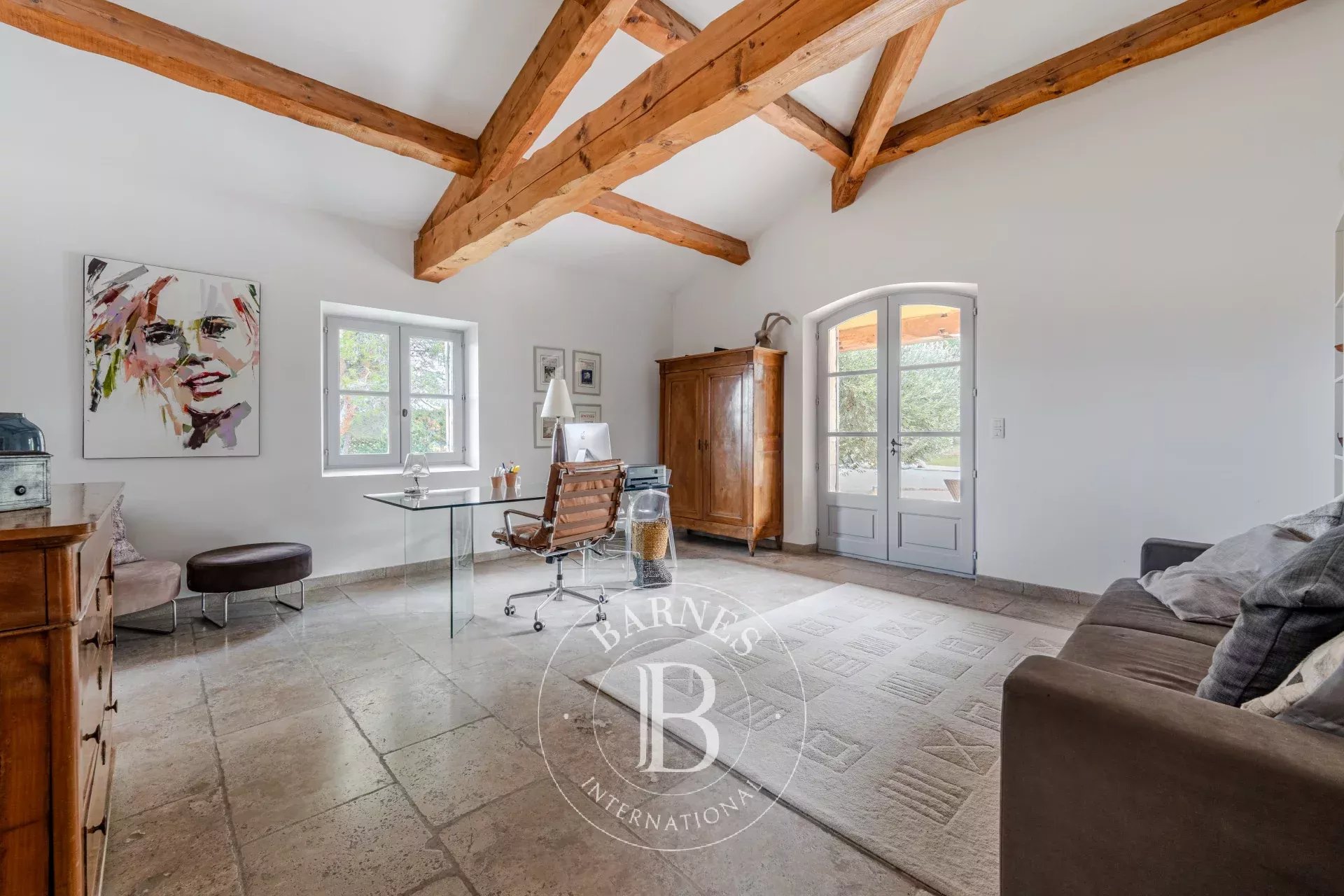 AIX-EN-PROVENCE NORTH - BASTIDE 250 SQM - 4 BEDROOMS - OFFICE - GARAGE - 6800 SQM GARDEN - SWIMMING POOL - picture 10