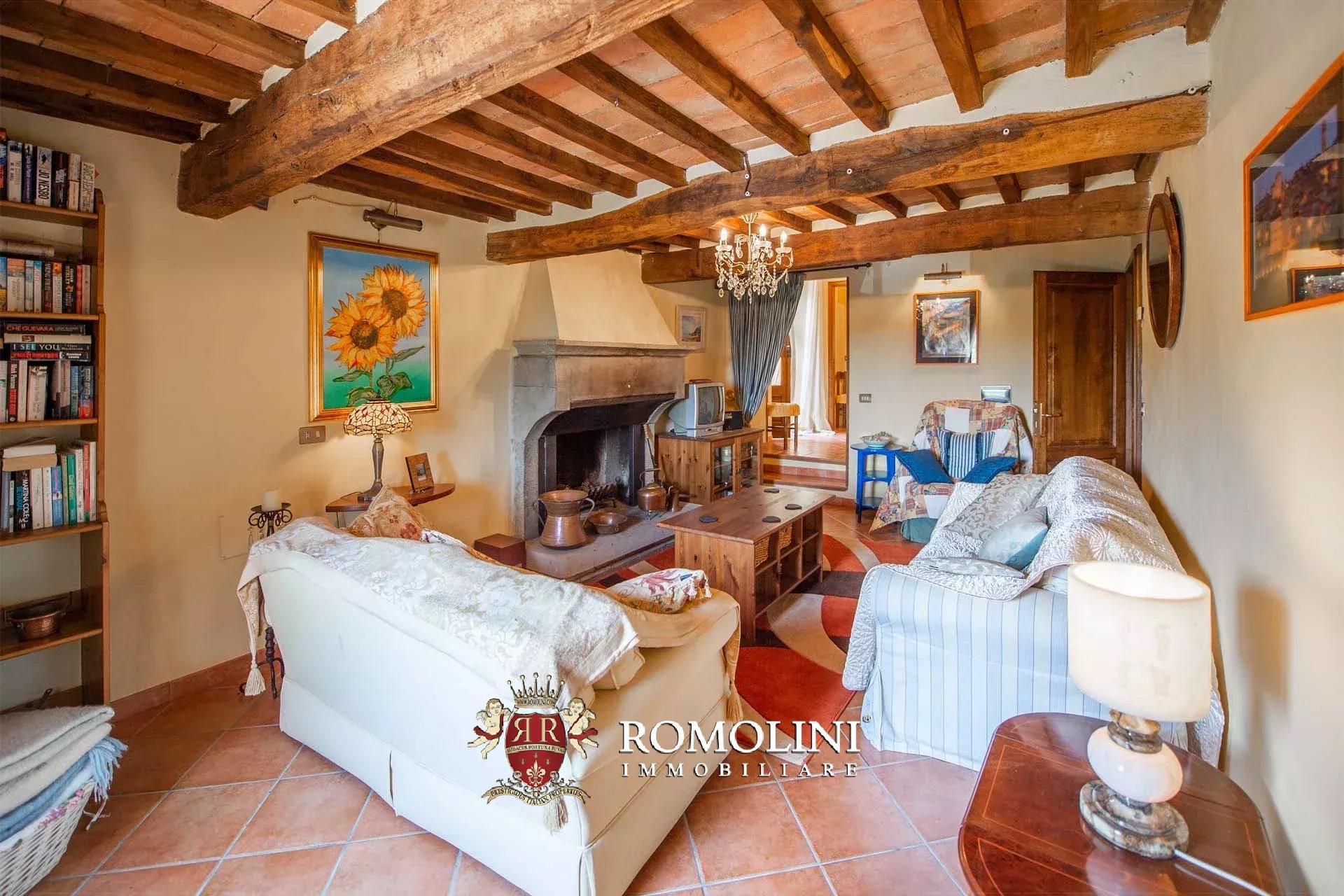 6 Bedroom Villa/Townhouse's Image 21