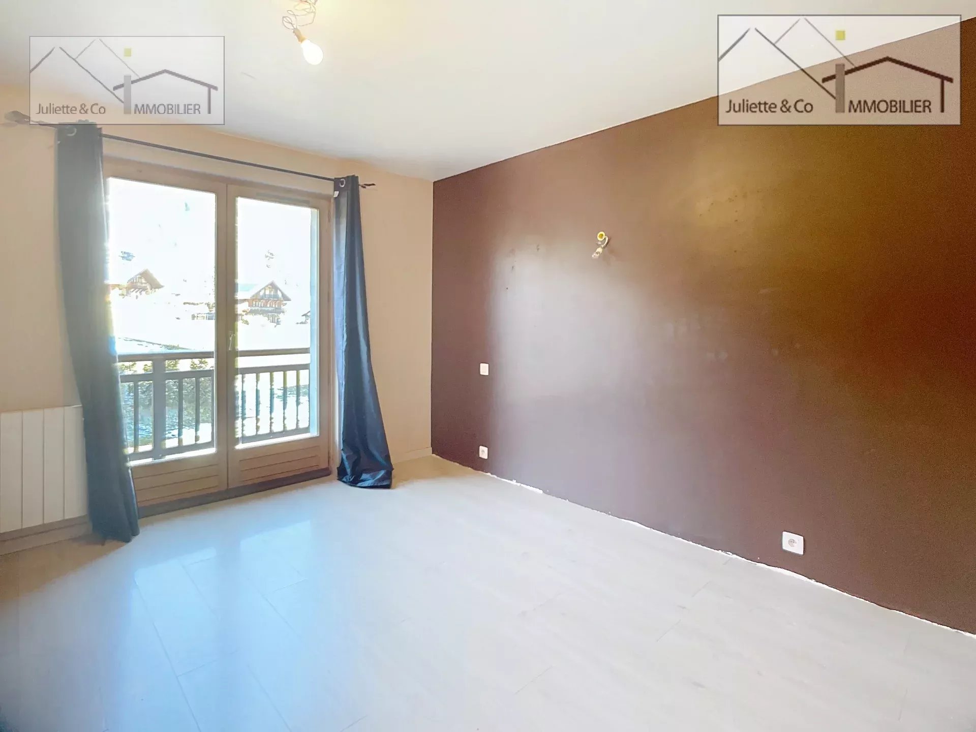 Photo of Three-bedroom apartment in Cordon