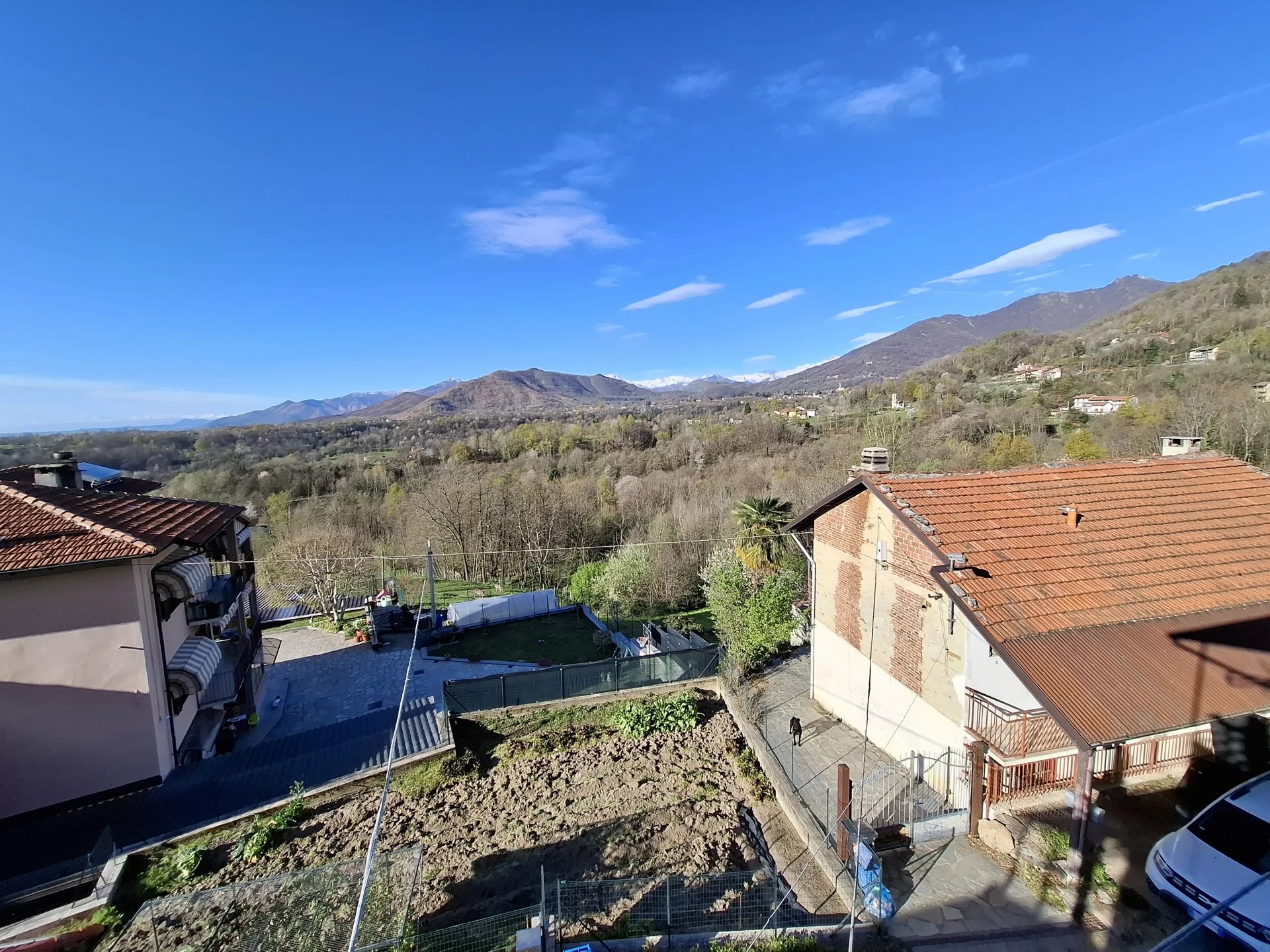 CASA DI AMPIA METRATURA A ROCCA