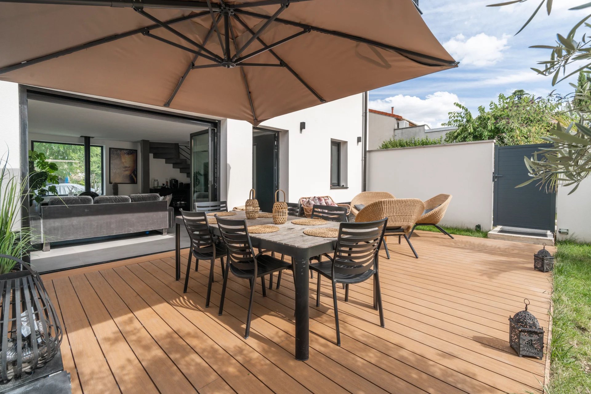 MAISON CONTEMPORAINE 6 PIECES DE 170 M2 - 475 M2 DE TERRAIN - - Image 1