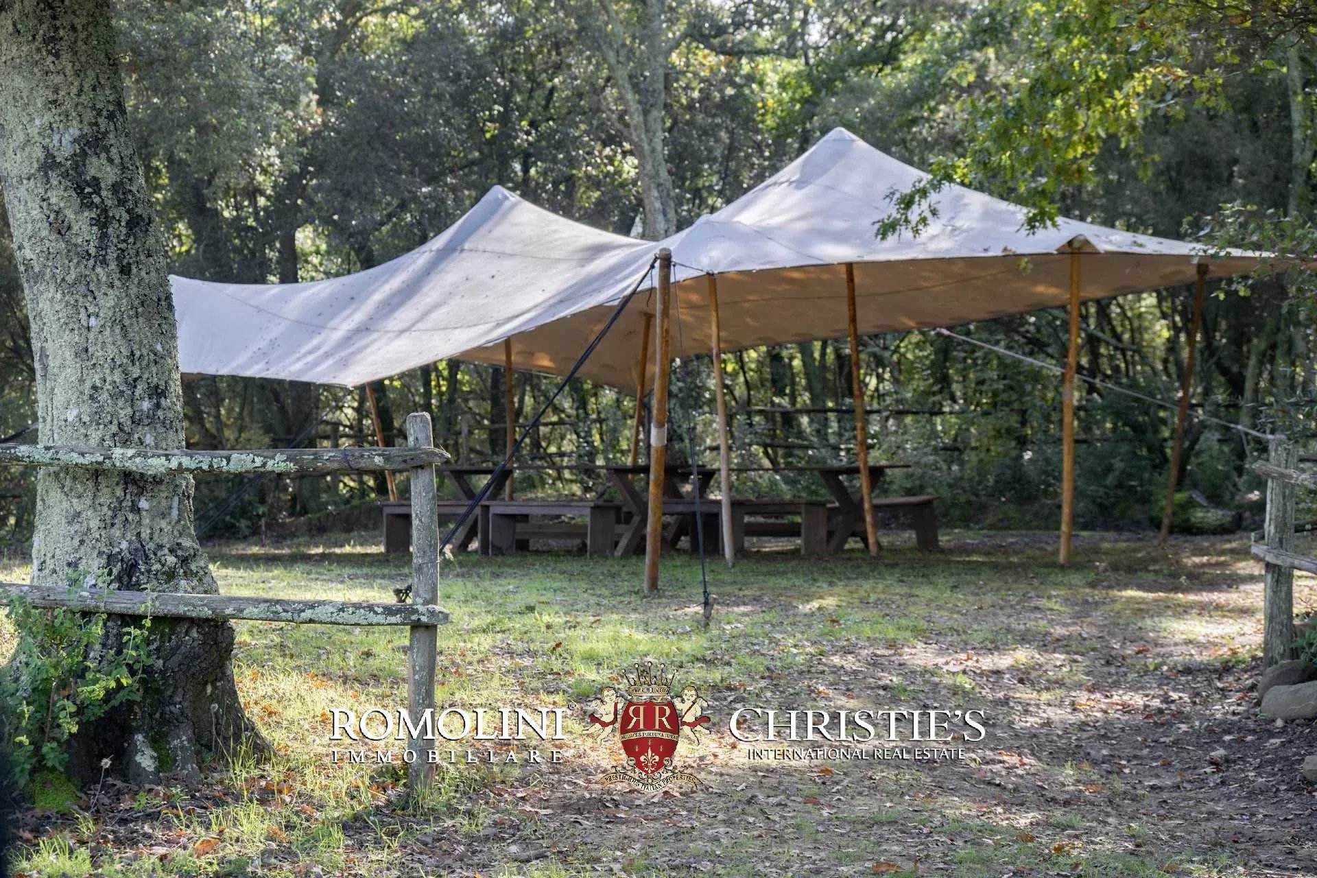 324-HA HUNTING RESERVE WITH DEVELOPMENT PROJECT FOR SALE IN MAREMMA, TUSCAN COAST