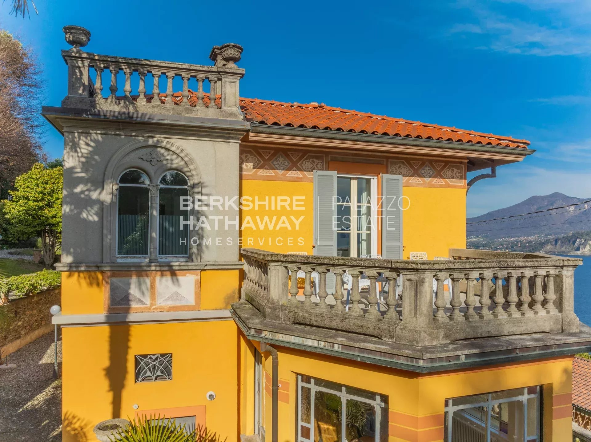 Villa in Ghiffa - Image 4
