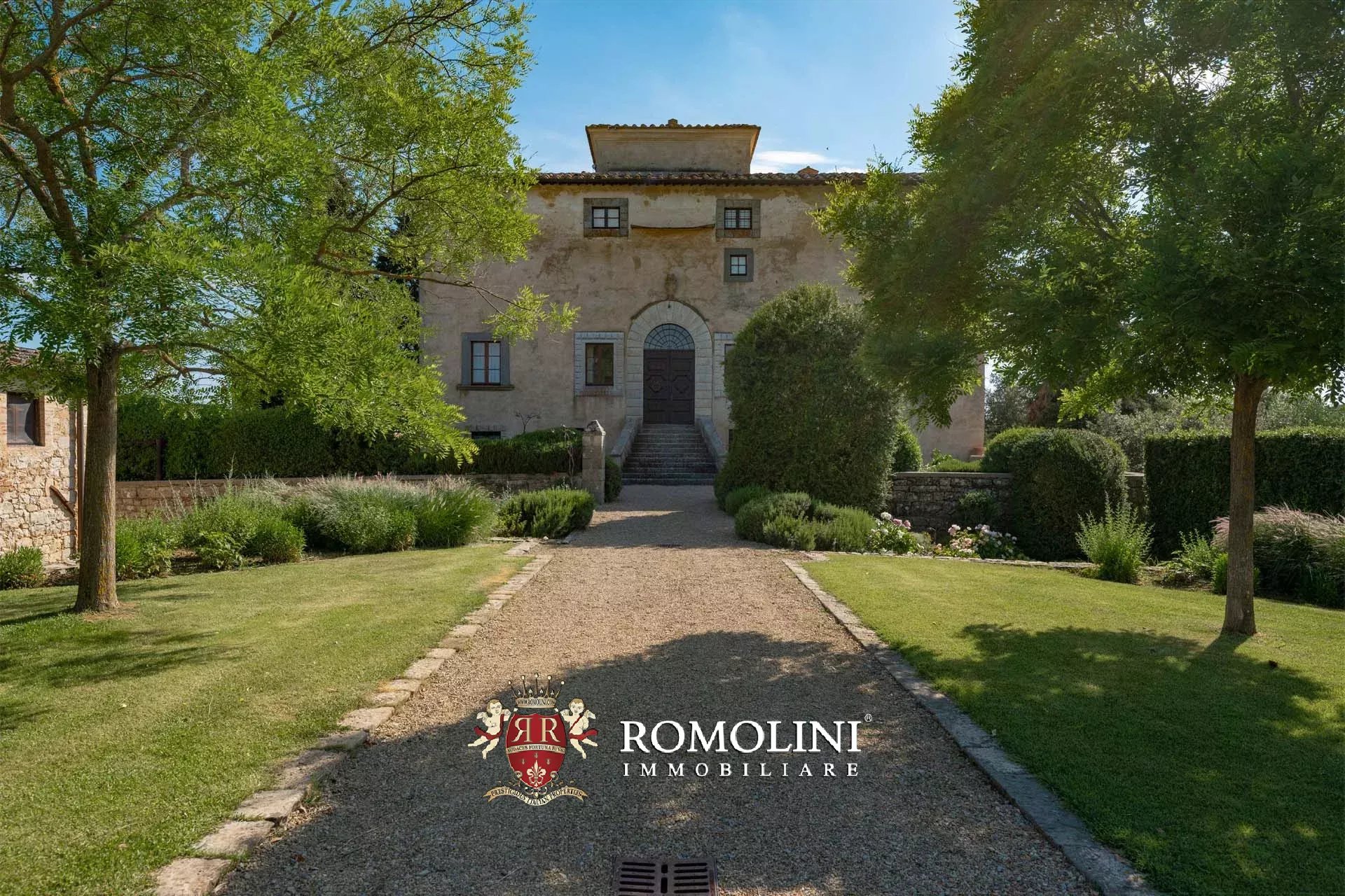 30 Bedroom Villa/Townhouse's Image 3