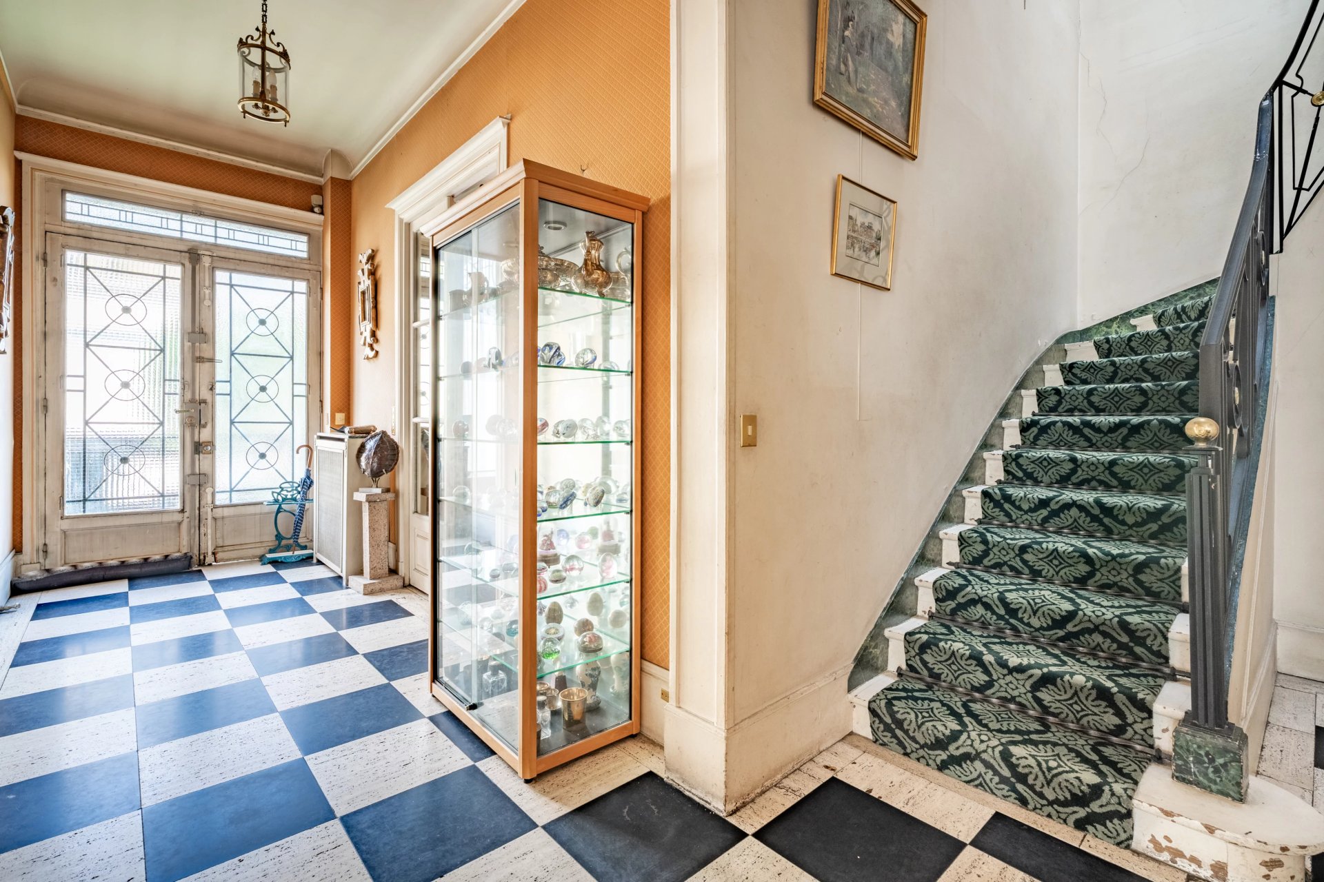 6 Bedroom Villa/Townhouse's Image 3